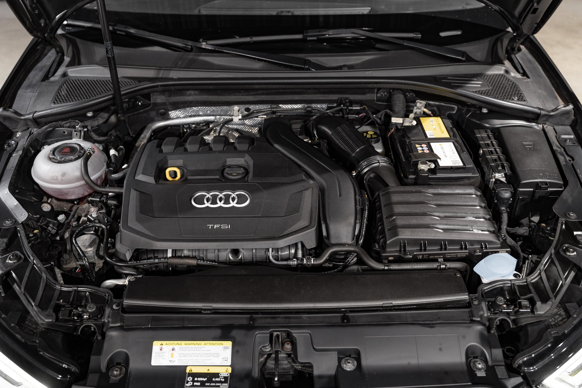 AUDI A3 Sportback 35 TFSI S-tronic-image-24