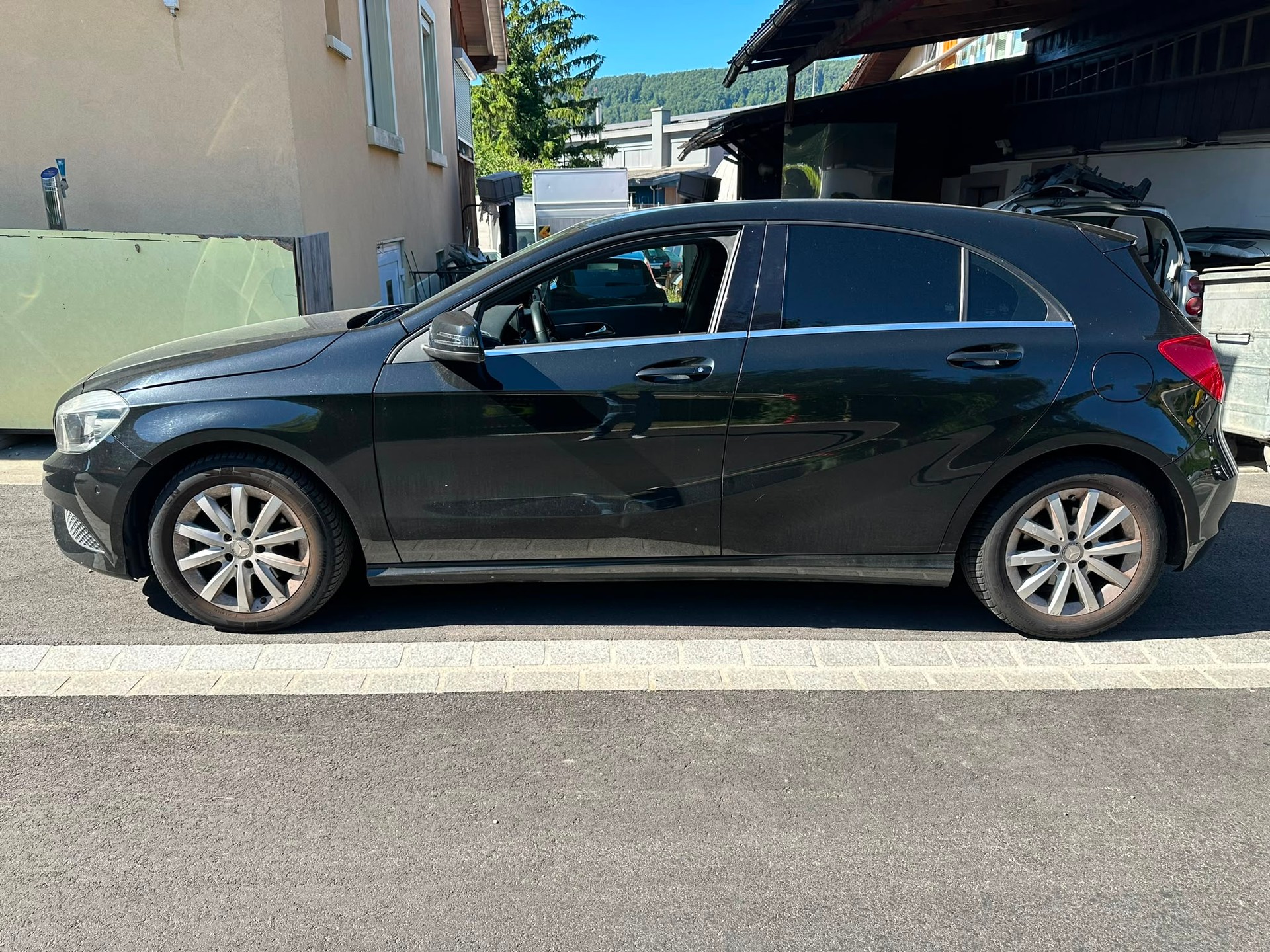 MERCEDES-BENZ A 180 Style-image-1