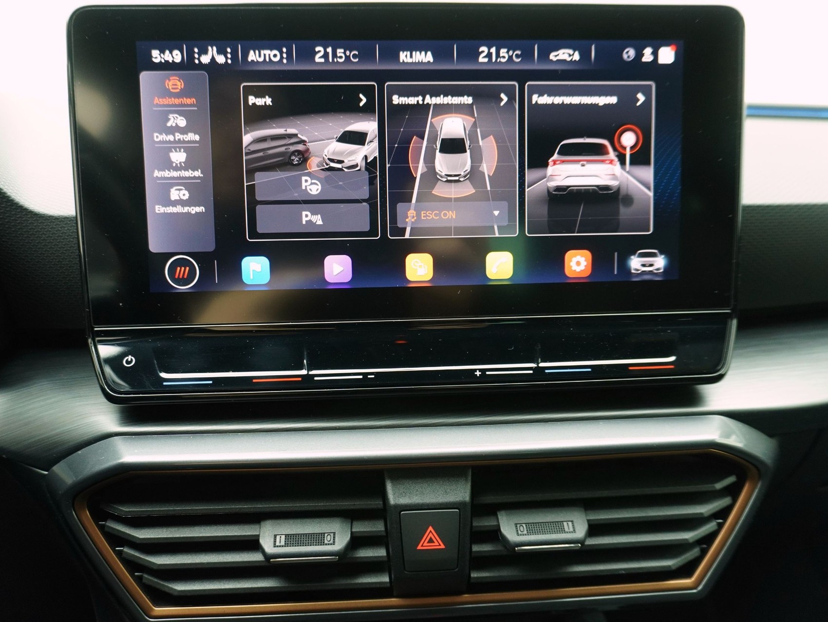 CUPRA Leon 2.0 TSI DSG VZ-image-27