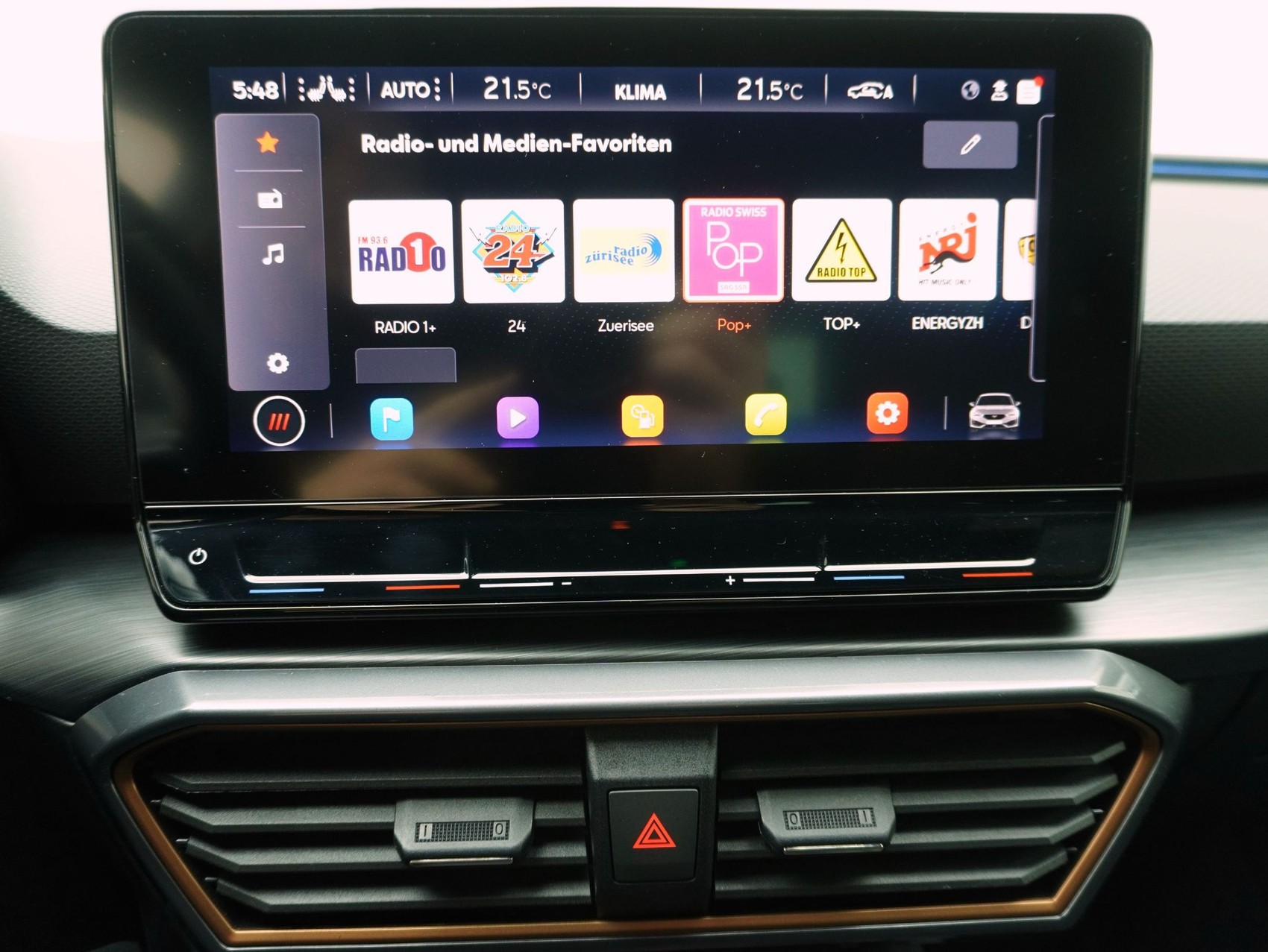 CUPRA Leon 2.0 TSI DSG VZ-image-24