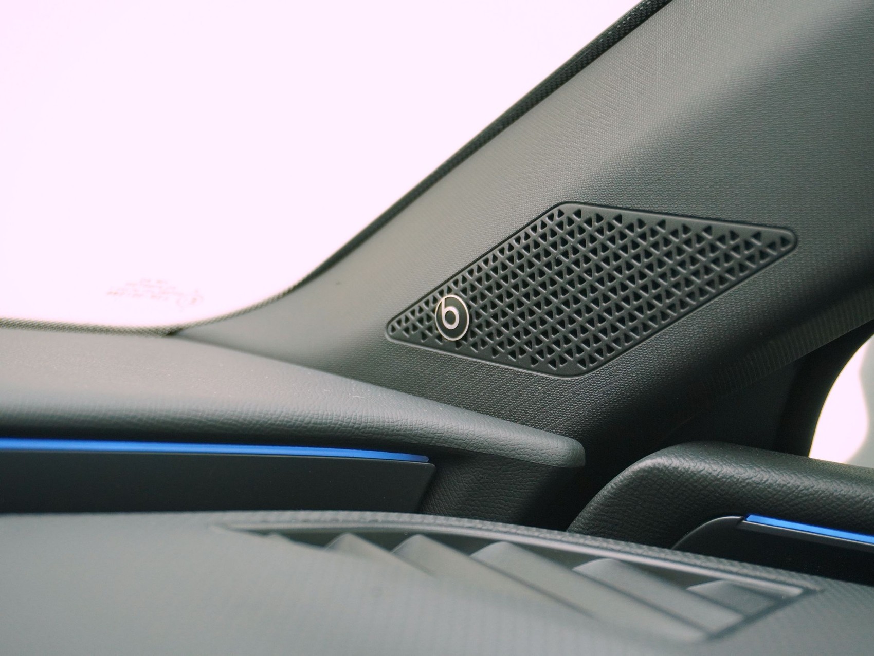 CUPRA Leon 2.0 TSI DSG VZ-image-17