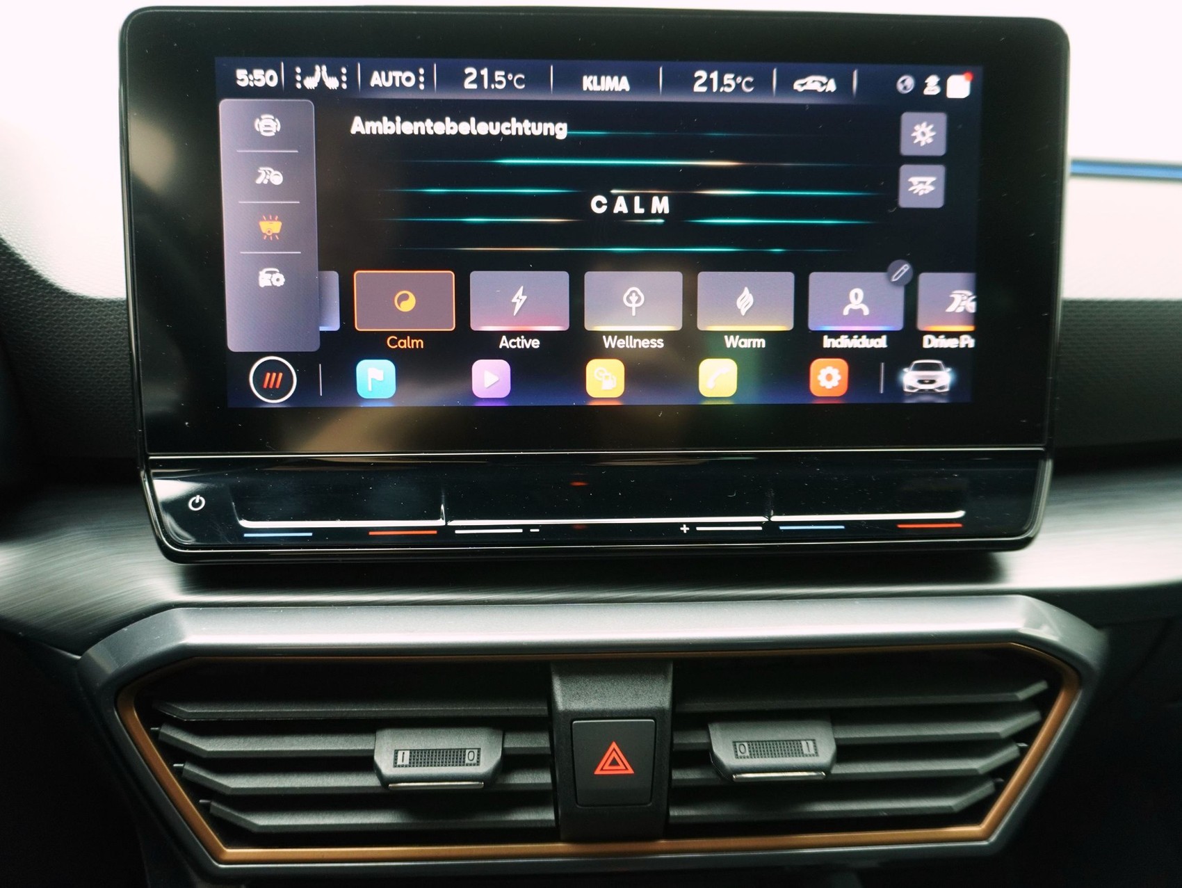 CUPRA Leon 2.0 TSI DSG VZ-image-26