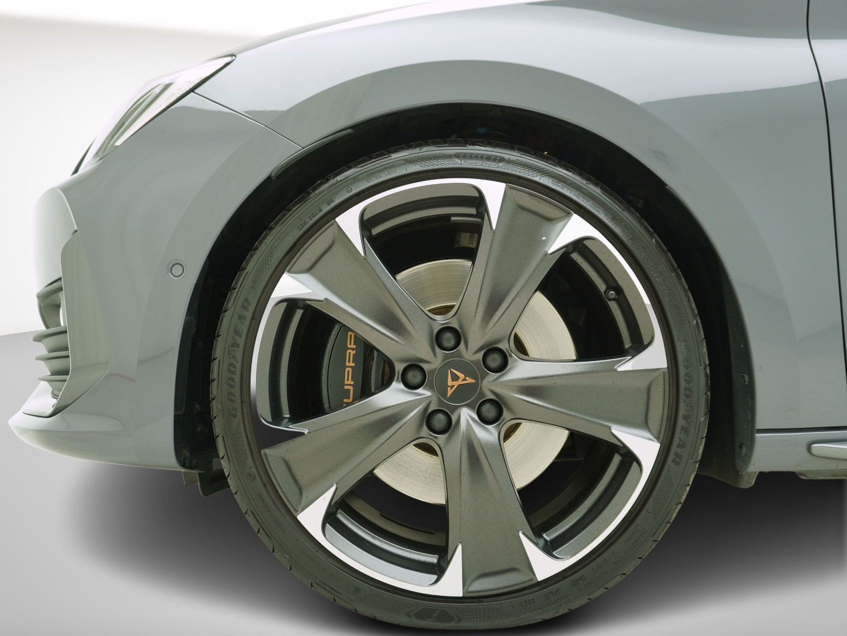 CUPRA Leon 2.0 TSI DSG VZ-image-6