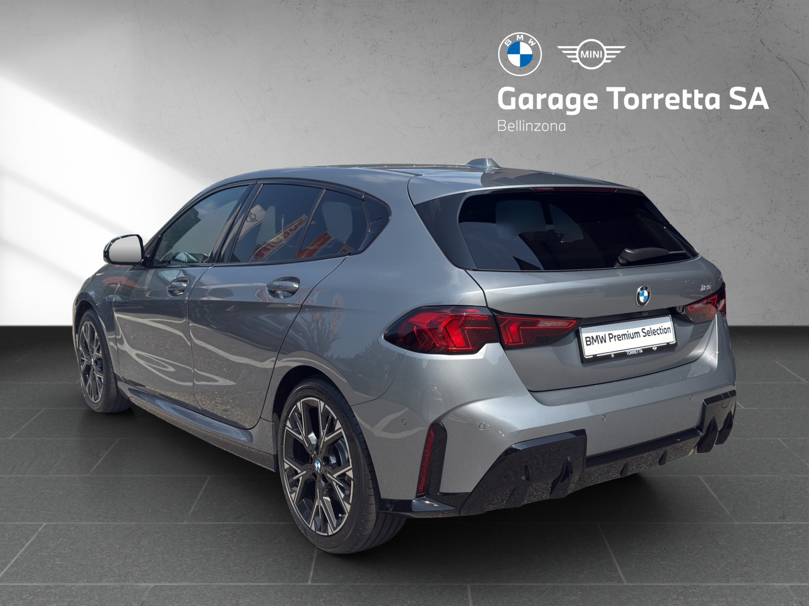 BMW 123 xDrive M Sport Steptronic-image-2