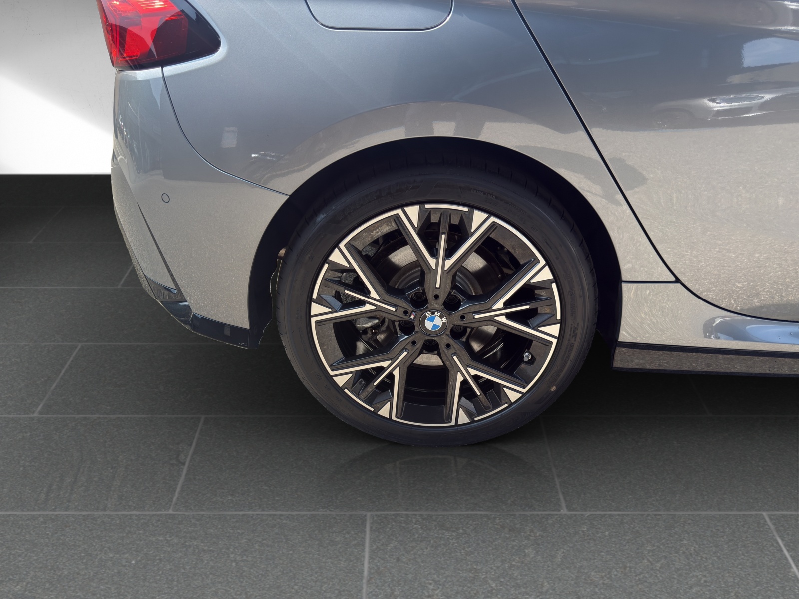 BMW 123 xDrive M Sport Steptronic-image-10