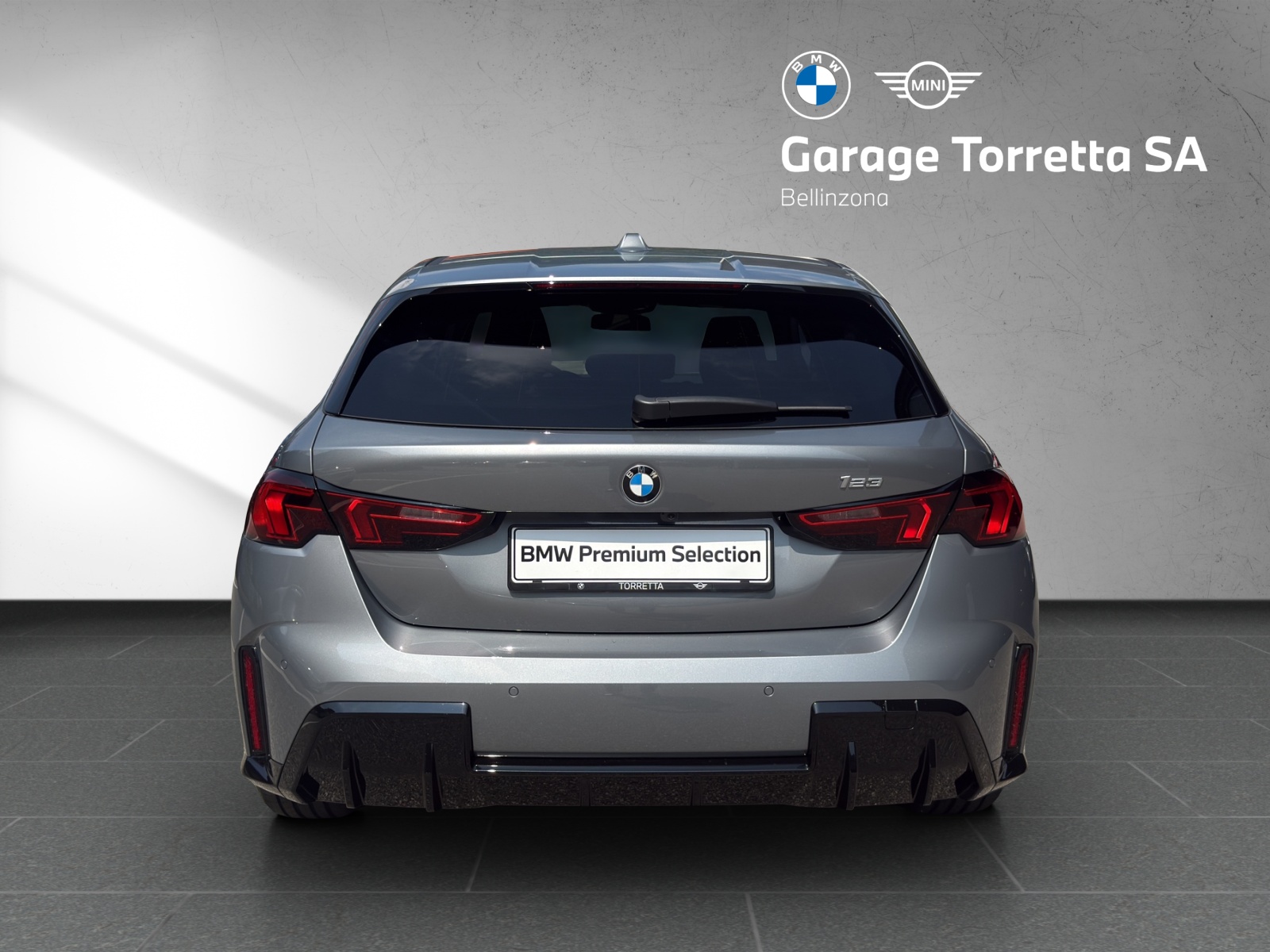 BMW 123 xDrive M Sport Steptronic-image-3