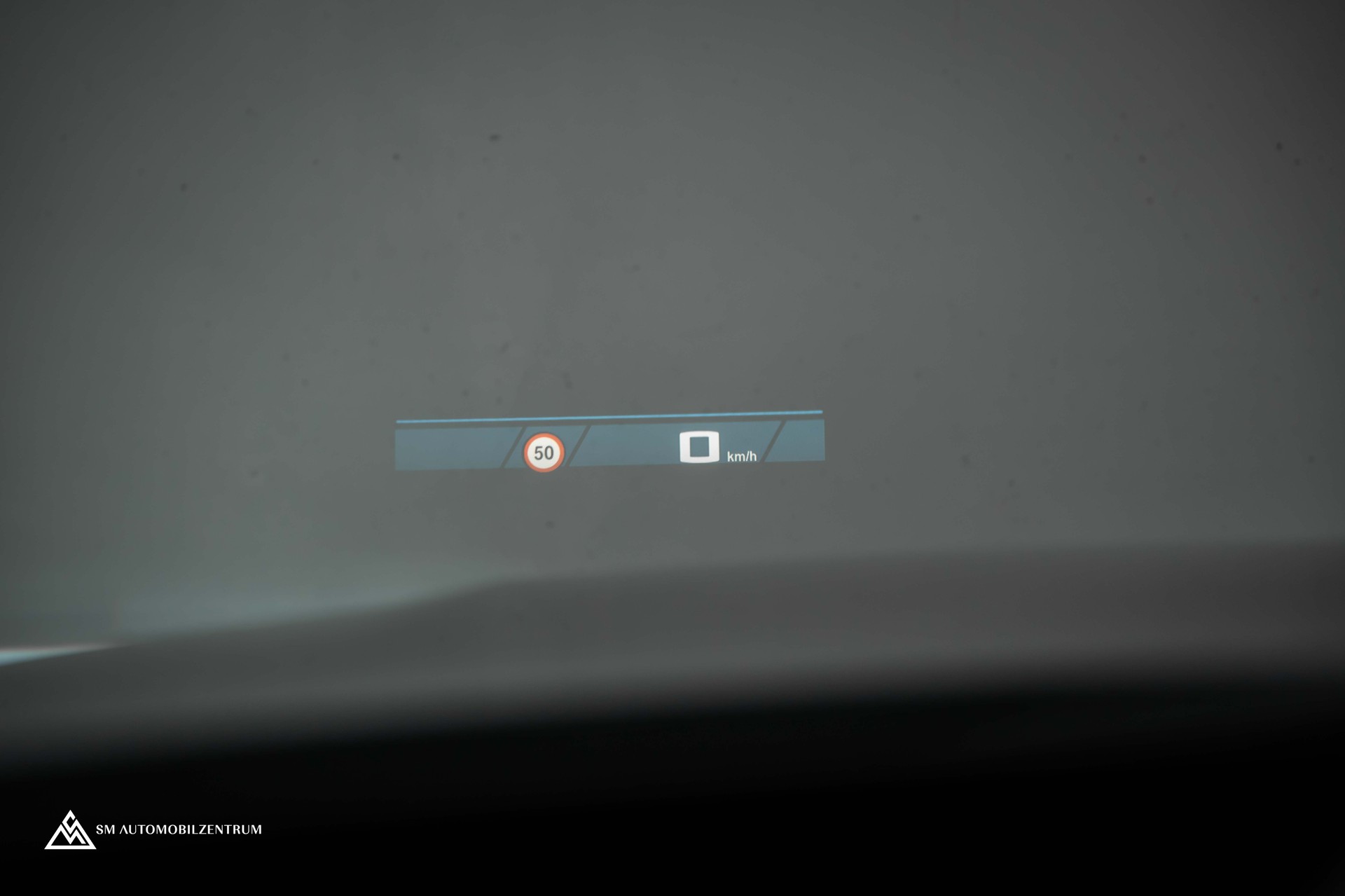 BMW M3 Competition xDrive Touring / Laserlight / 360° / Sitzbelüftung / Carbon Fibre-image-36