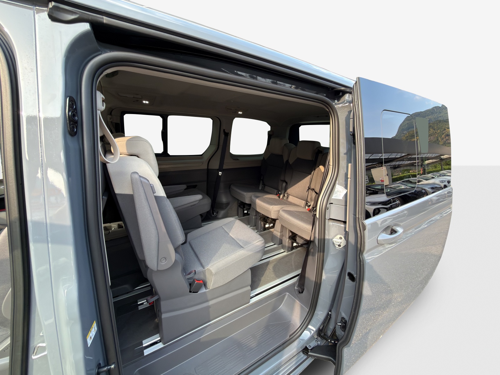 VW Multivan 2.0 TDI Liberty DSG-image-11