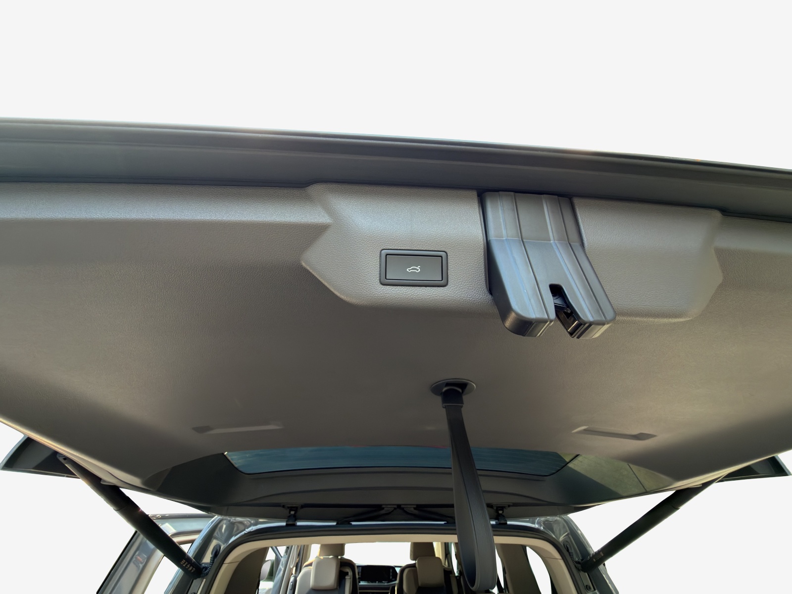 VW Multivan 2.0 TDI Liberty DSG-image-13