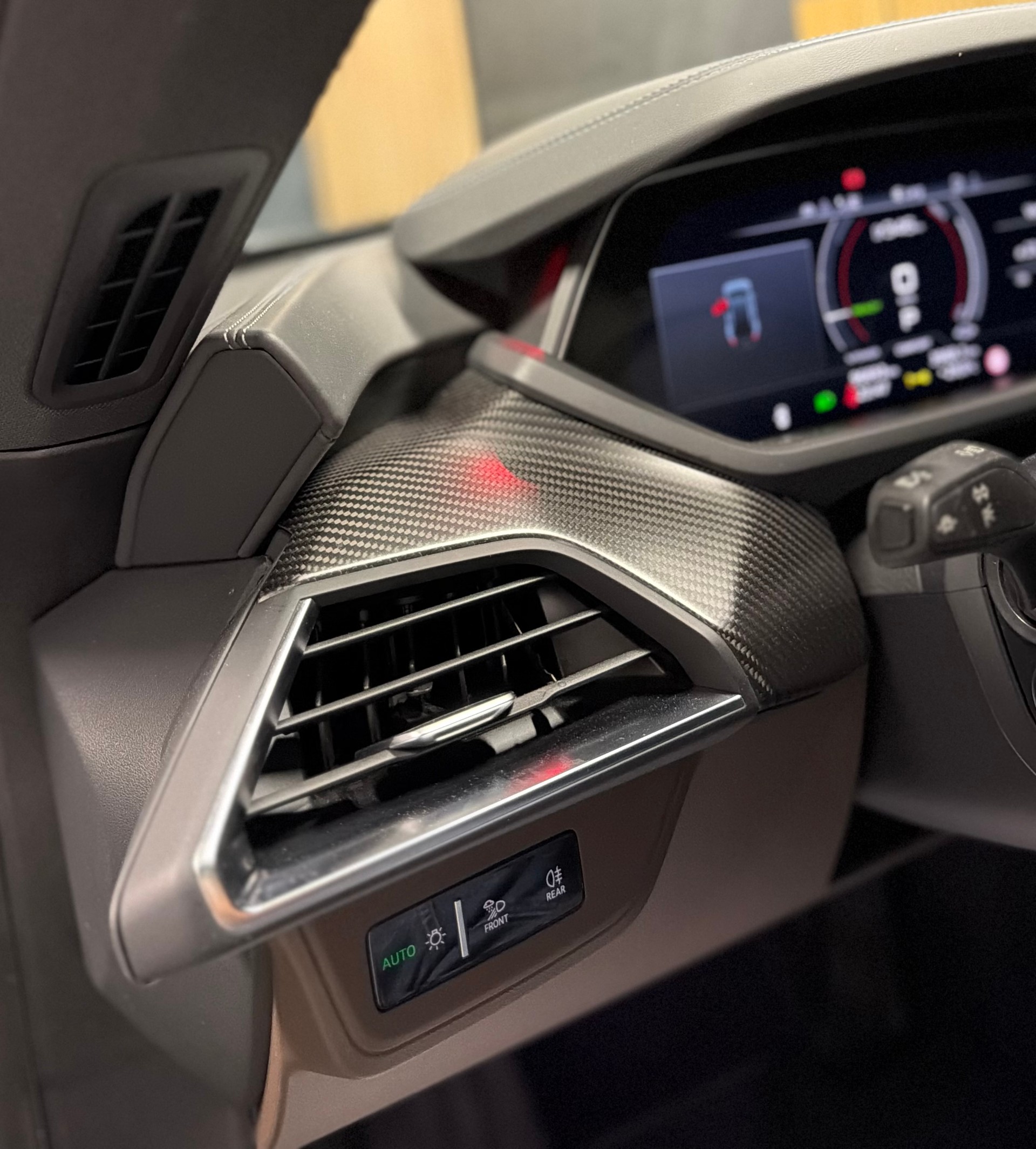 AUDI e-tron GT quattro-image-21