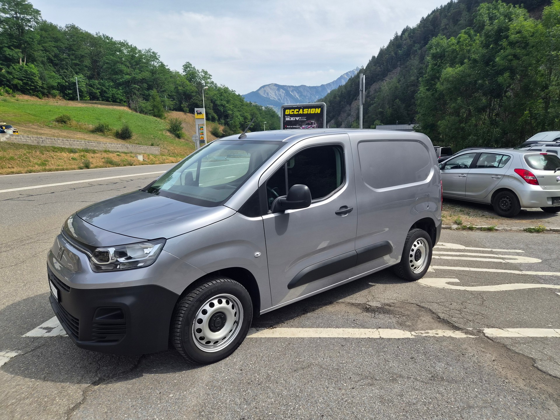 FIAT Doblo 1.5 BlueHDi L1 930kg Swiss Plus-image-3