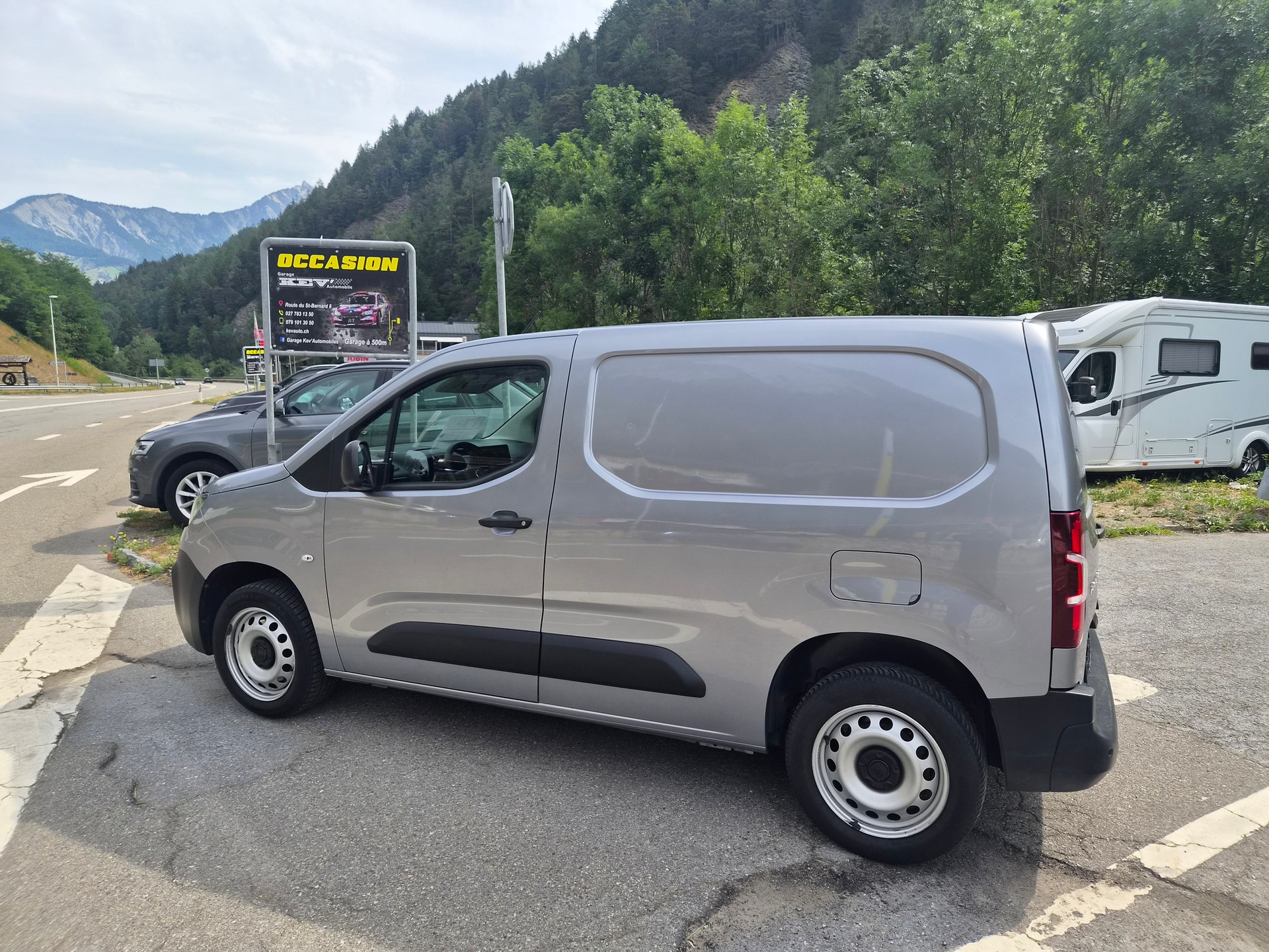 FIAT Doblo 1.5 BlueHDi L1 930kg Swiss Plus-image-5