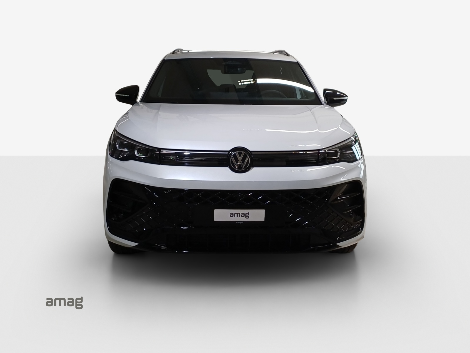 VW Tiguan 2.0 TDI SCR R-Line 4Motion DSG-image-6