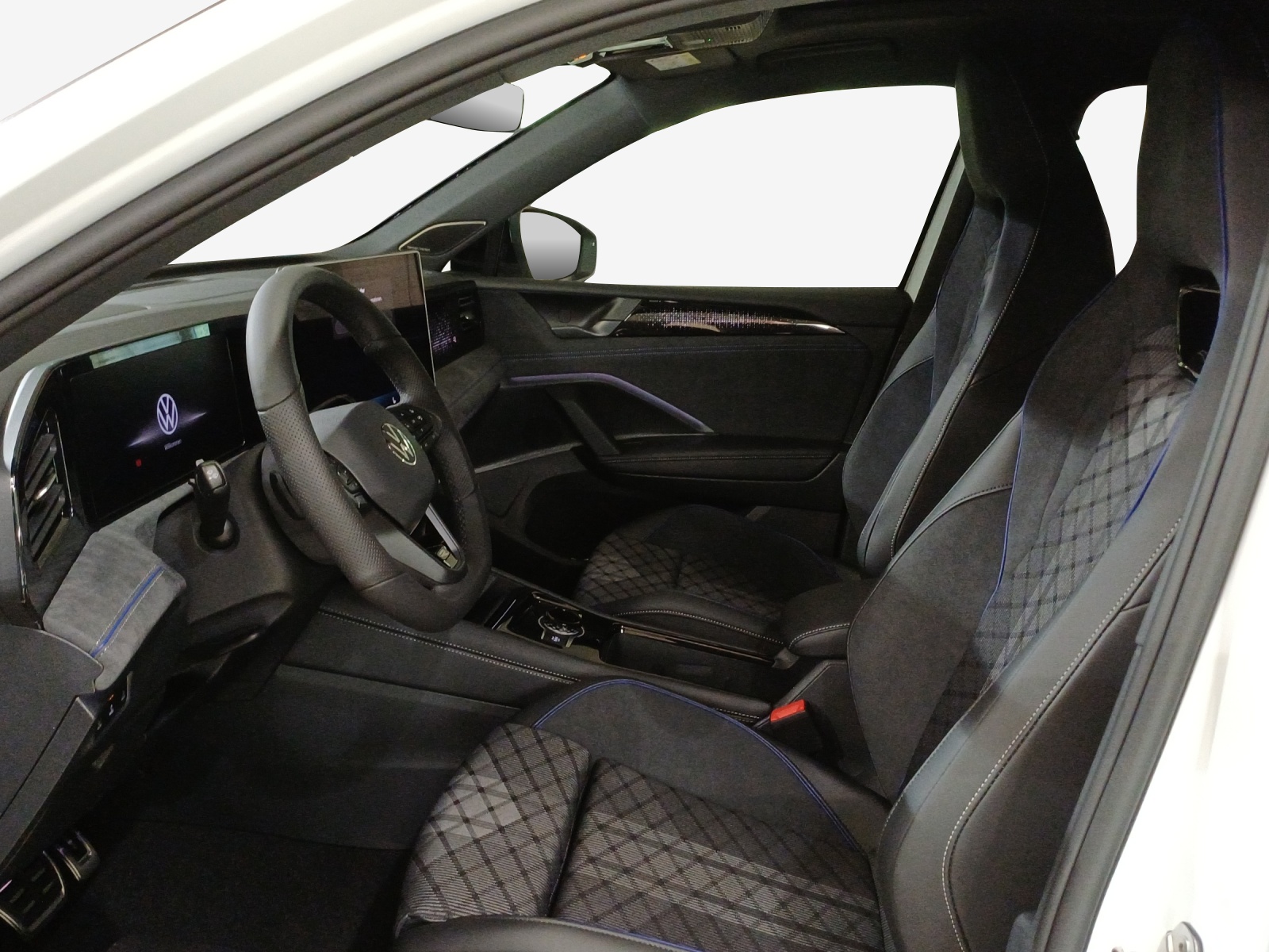 VW Tiguan 2.0 TDI SCR R-Line 4Motion DSG-image-7