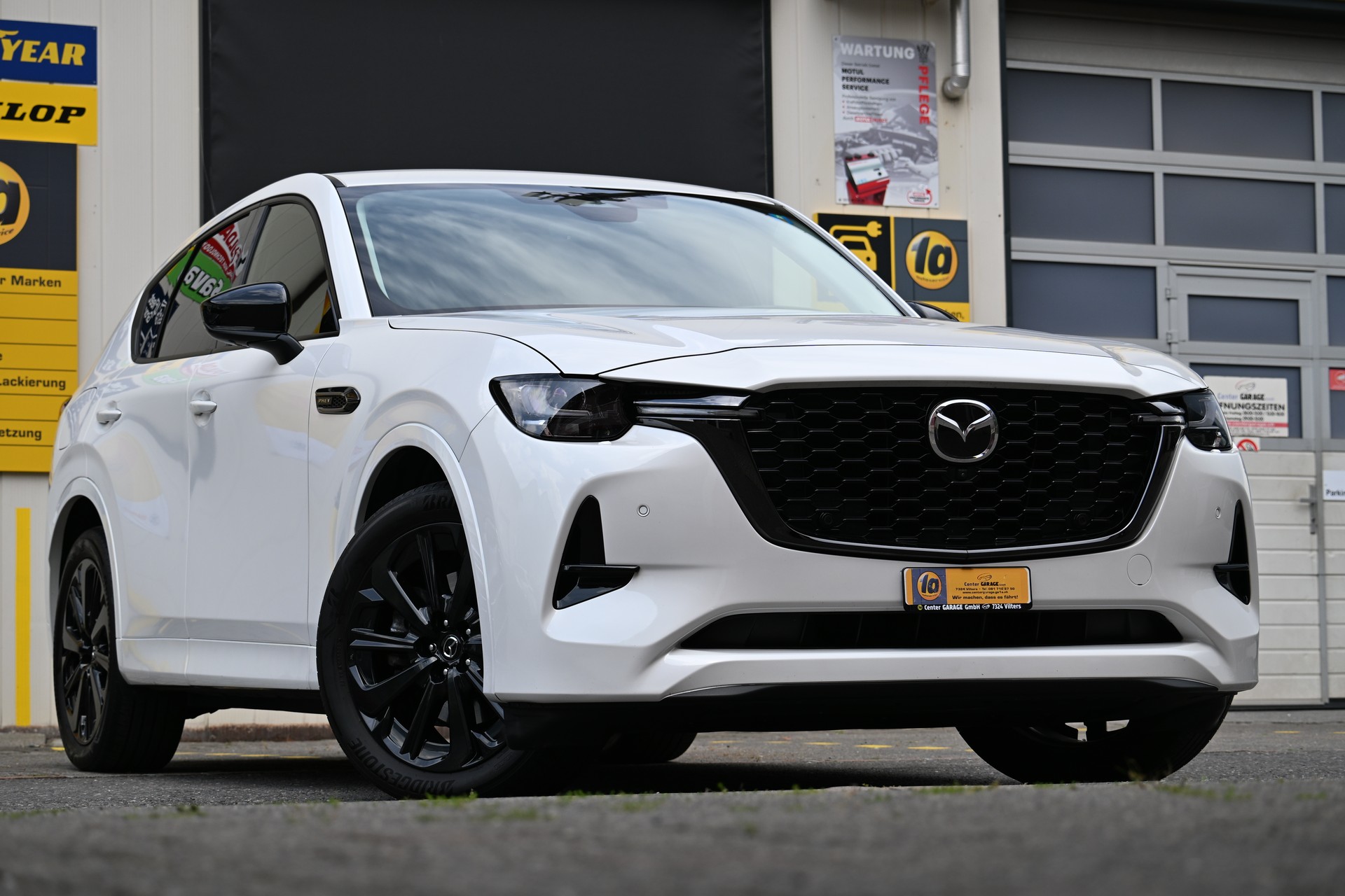 MAZDA CX-60 e-Skyactiv PHEV 327 AWD Homura-image-3