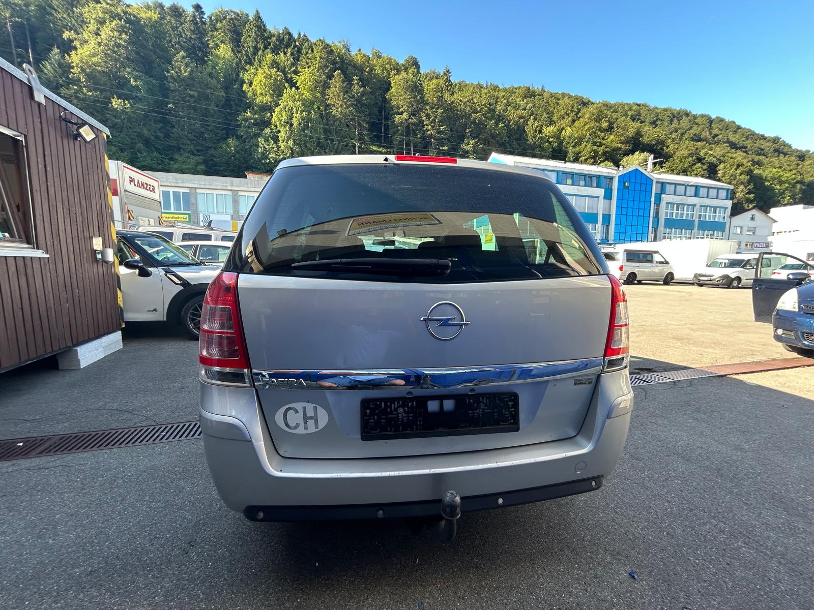 OPEL Zafira 2.2i 16V Cosmo-image-7