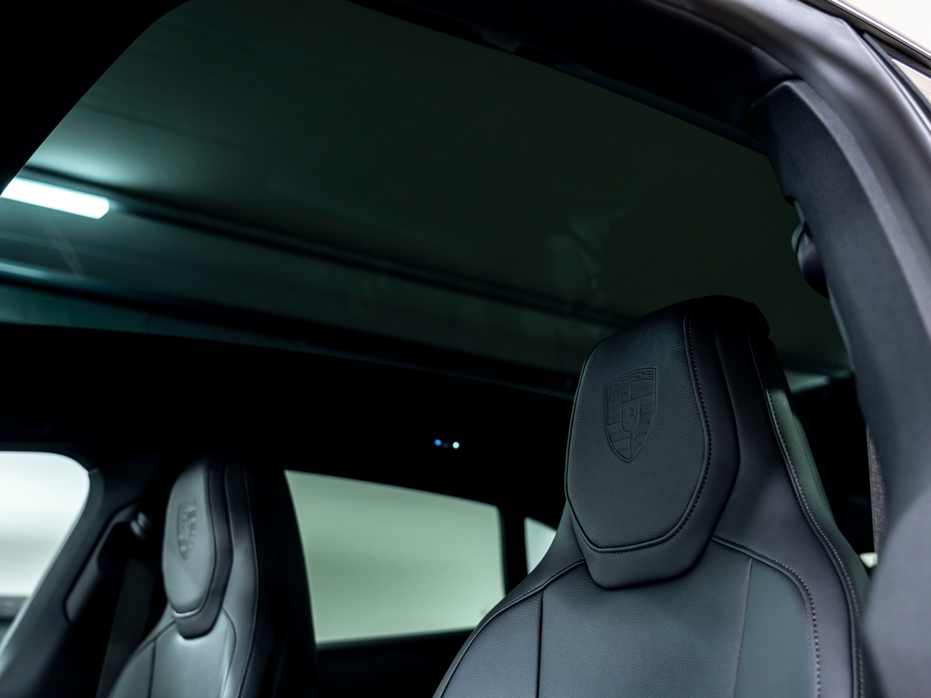 PORSCHE Taycan CrossTurismo 4 104kWh-image-7
