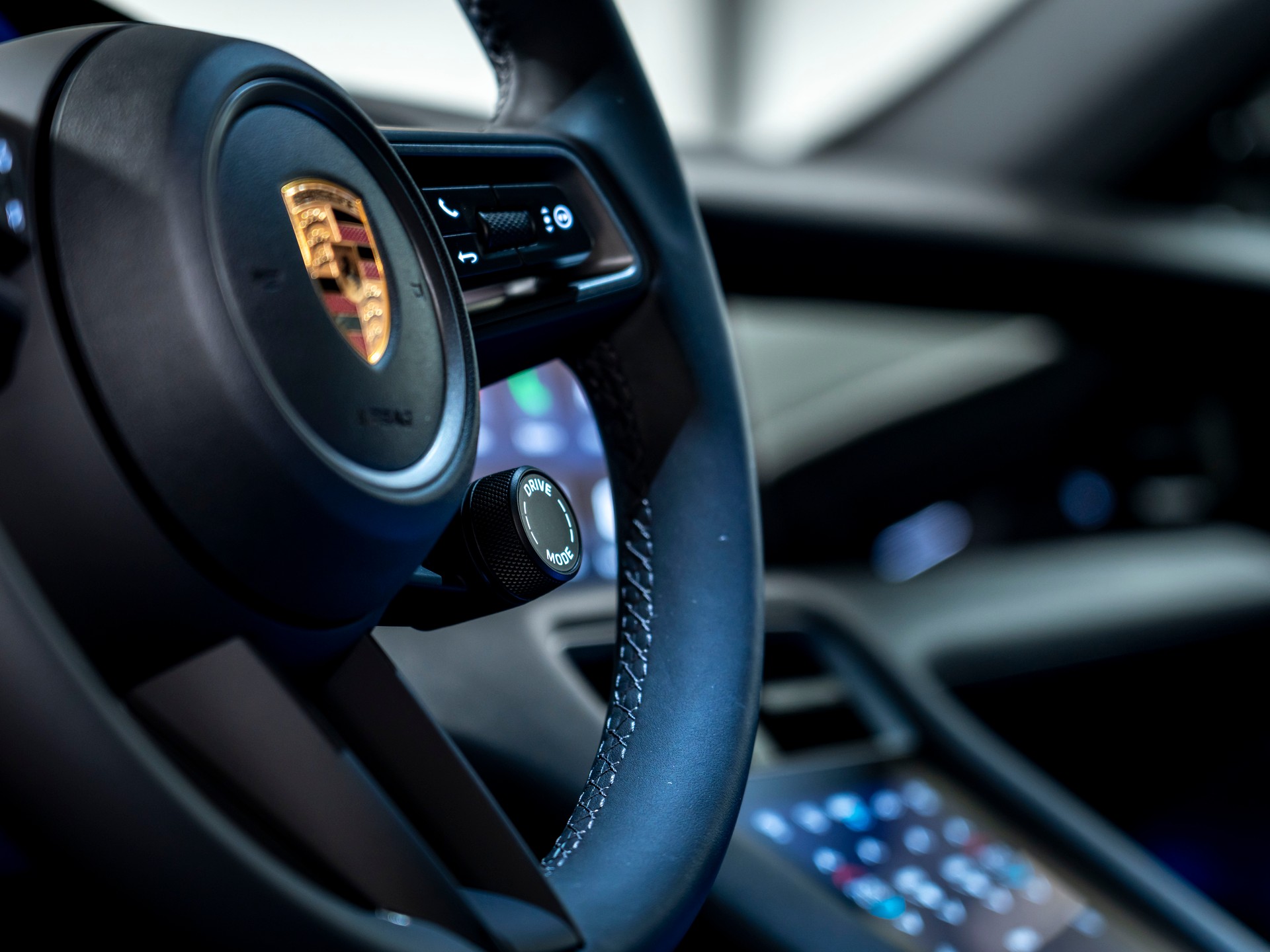 PORSCHE Taycan CrossTurismo 4 104kWh-image-5