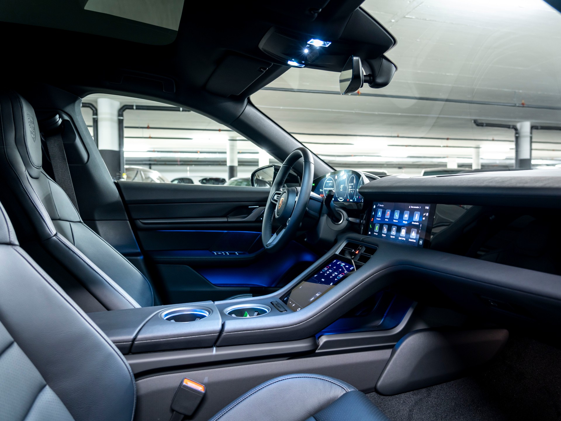 PORSCHE Taycan CrossTurismo 4 104kWh-image-10