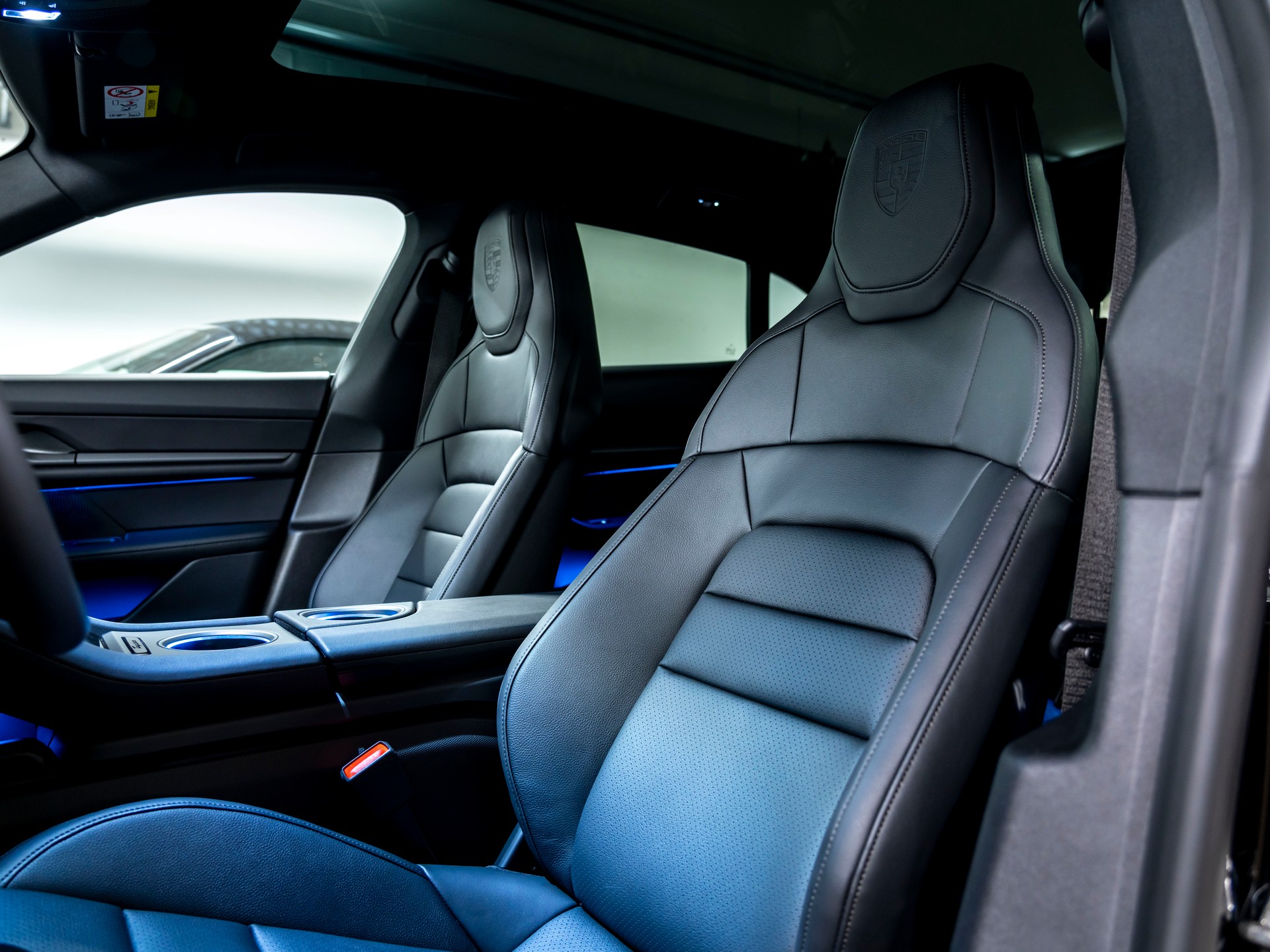 PORSCHE Taycan CrossTurismo 4 104kWh-image-6