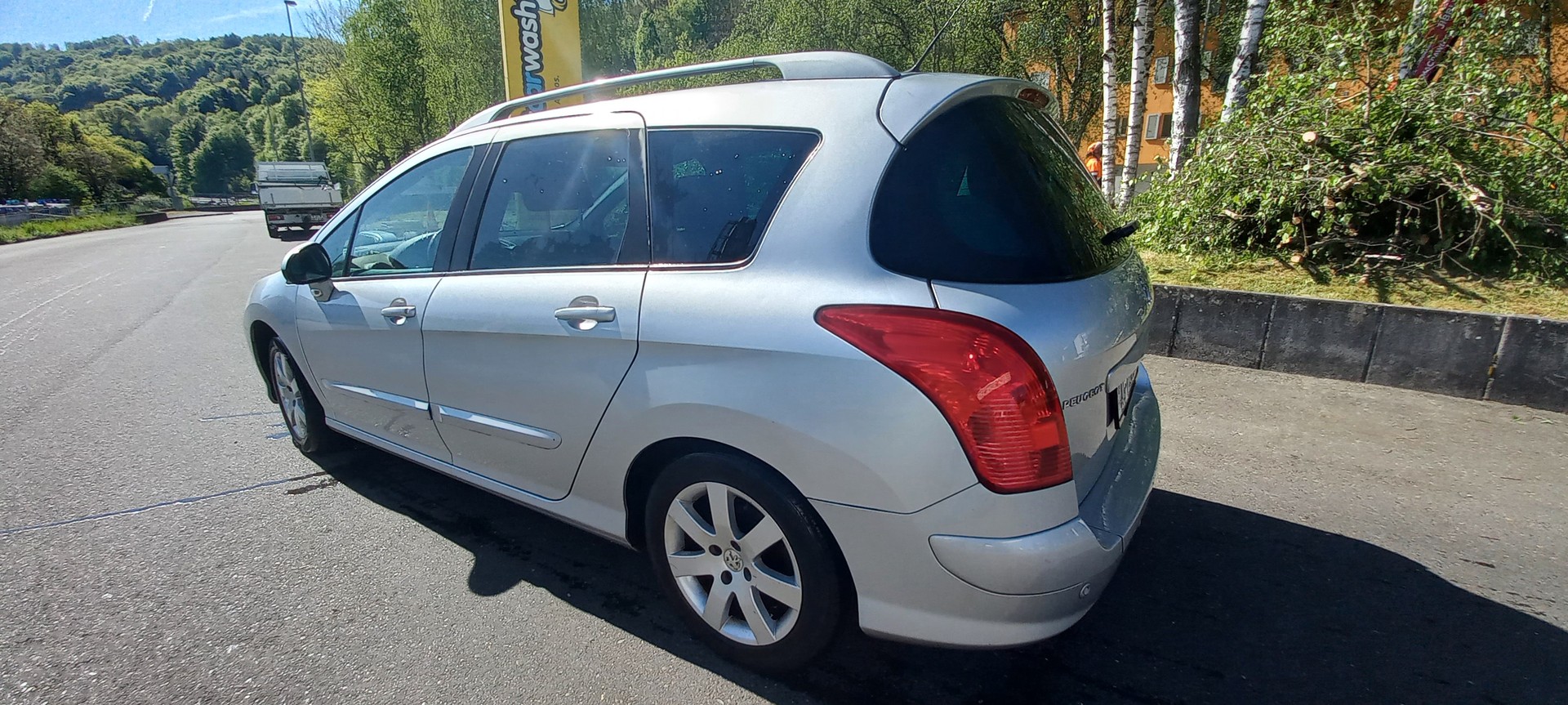 PEUGEOT 308 SW 1.6 HDI Business EGS6-image-6
