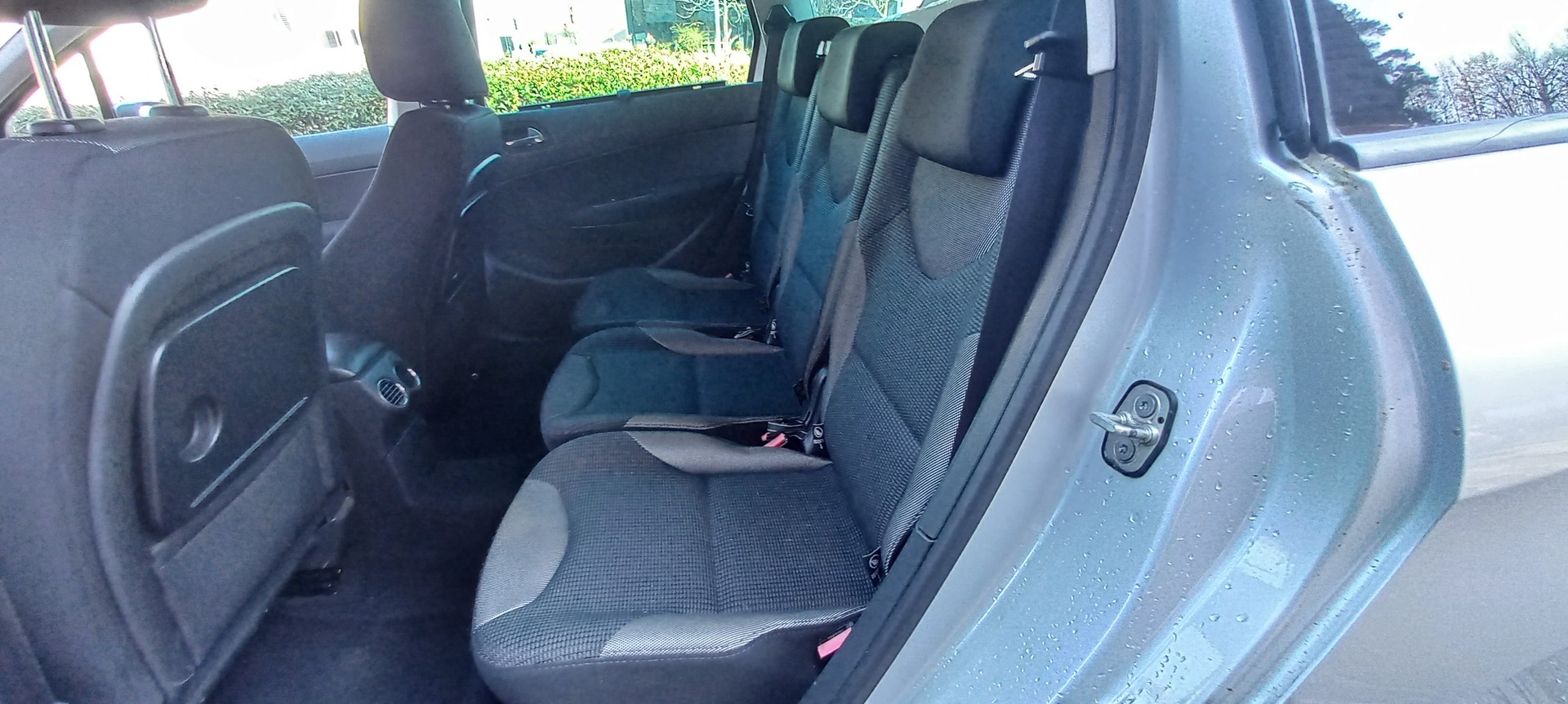 PEUGEOT 308 SW 1.6 HDI Business EGS6-image-9
