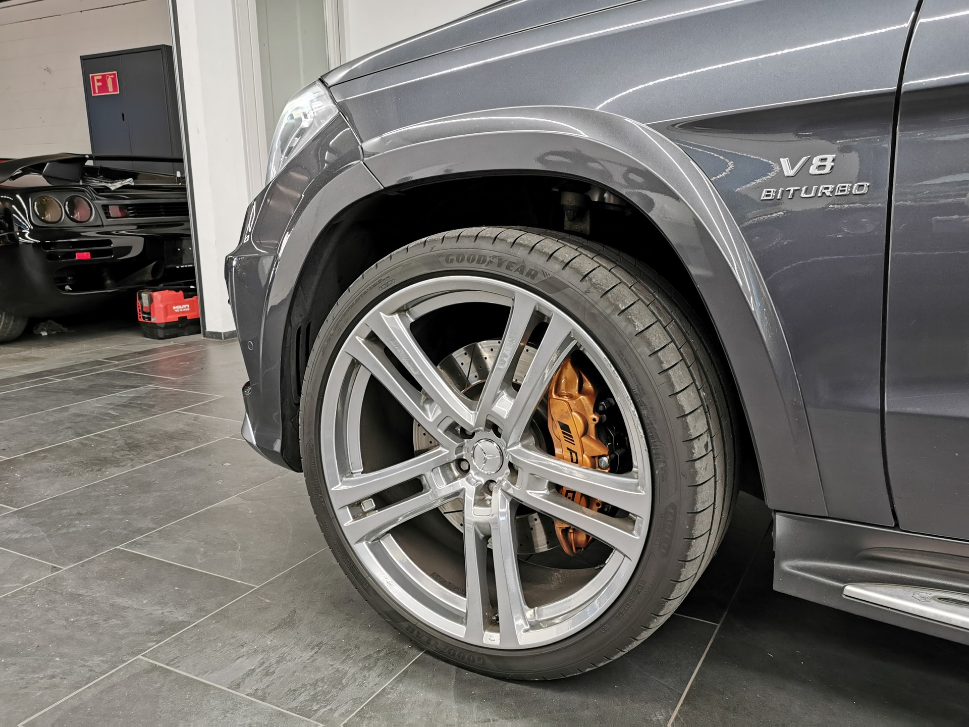 MERCEDES-BENZ GL 63 AMG 4Matic Speedshift Plus 7G-Tronic-image-7