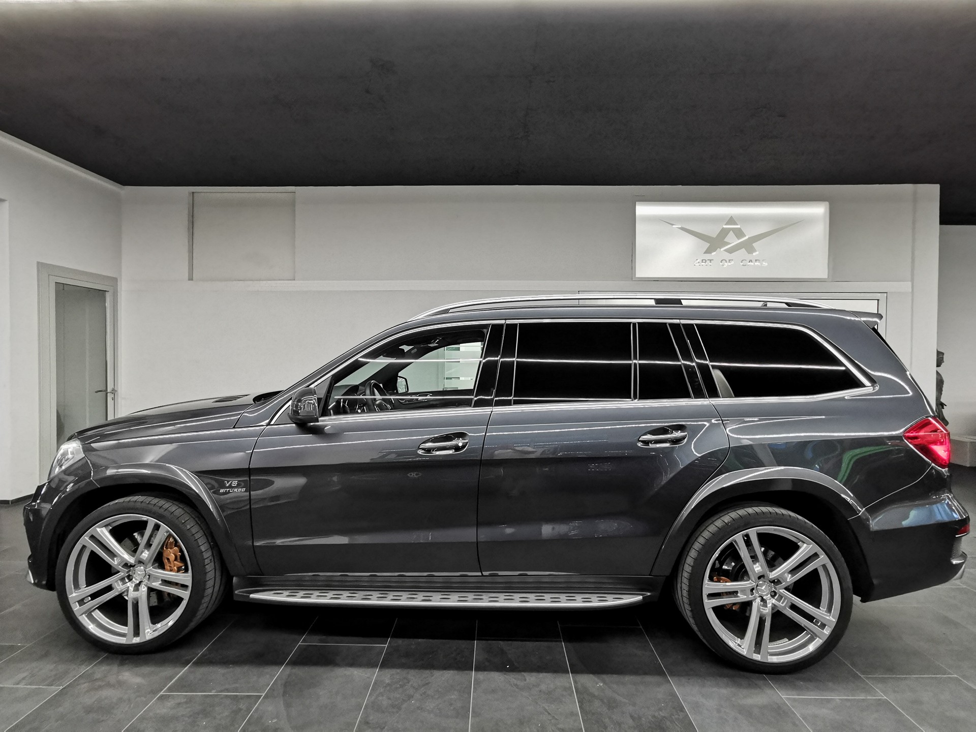 MERCEDES-BENZ GL 63 AMG 4Matic Speedshift Plus 7G-Tronic-image-3
