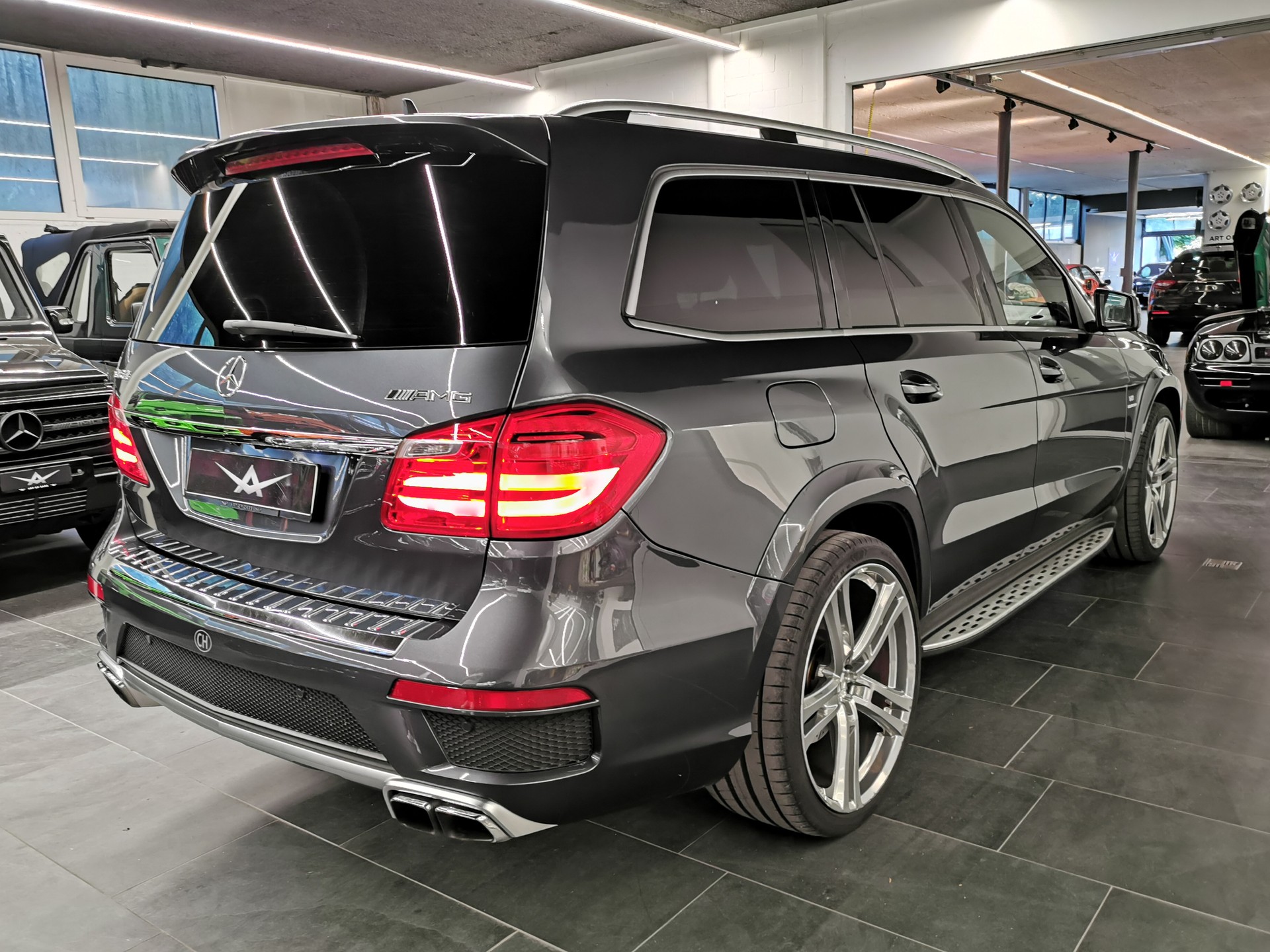 MERCEDES-BENZ GL 63 AMG 4Matic Speedshift Plus 7G-Tronic-image-6