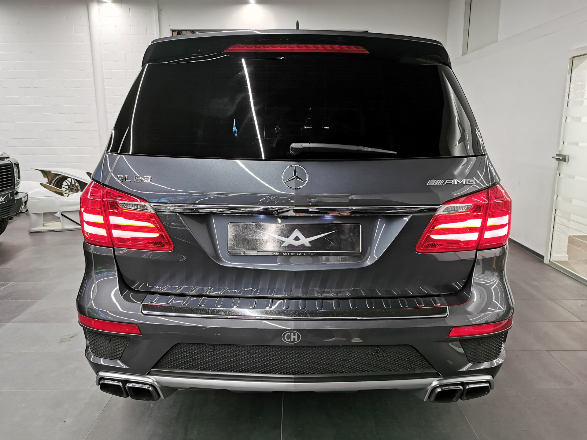 MERCEDES-BENZ GL 63 AMG 4Matic Speedshift Plus 7G-Tronic-image-5