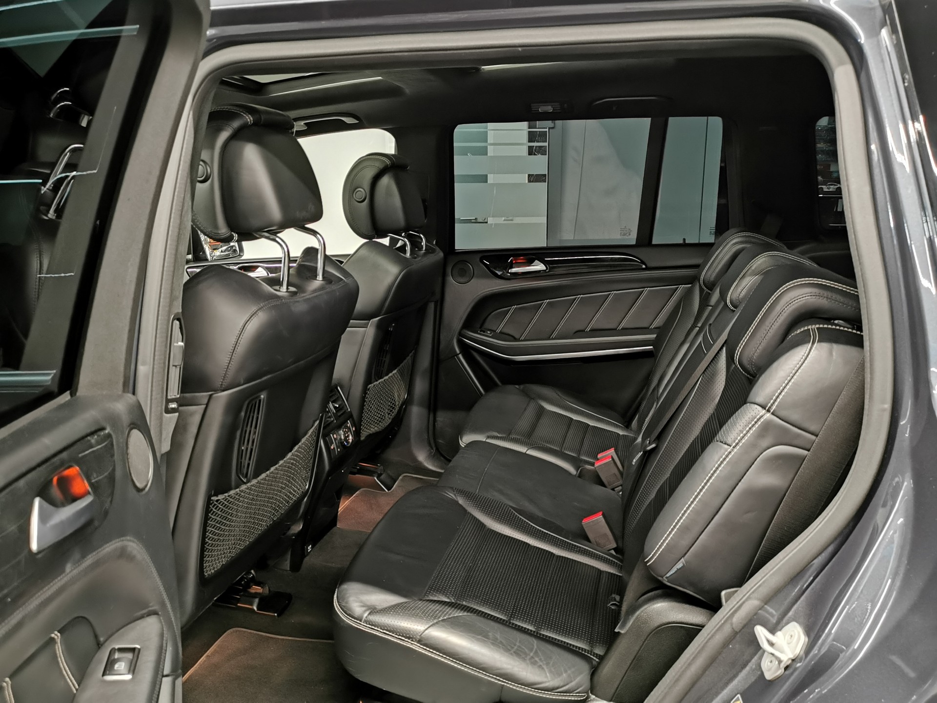 MERCEDES-BENZ GL 63 AMG 4Matic Speedshift Plus 7G-Tronic-image-14