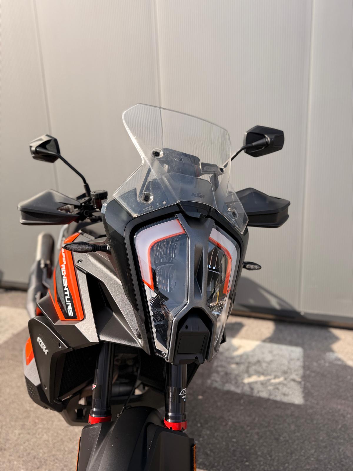 KTM 1290 Super Adventure S-showroom-element-3