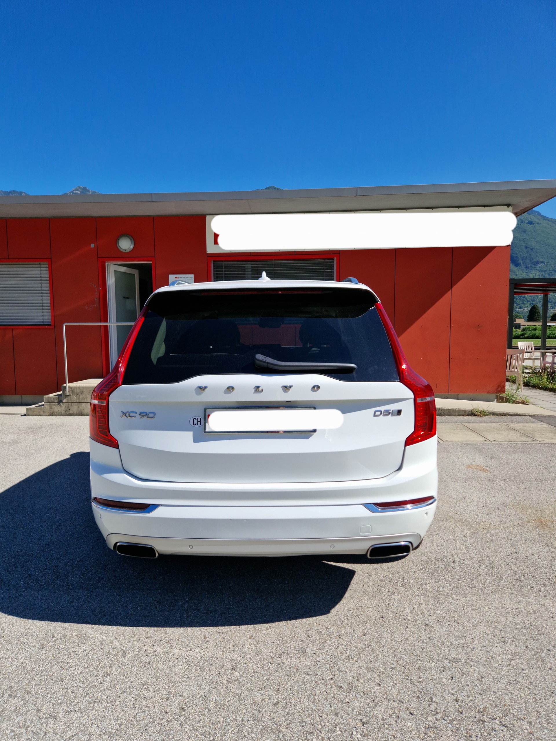VOLVO 2.0 D5 Inscription 7P. AWD-image-3