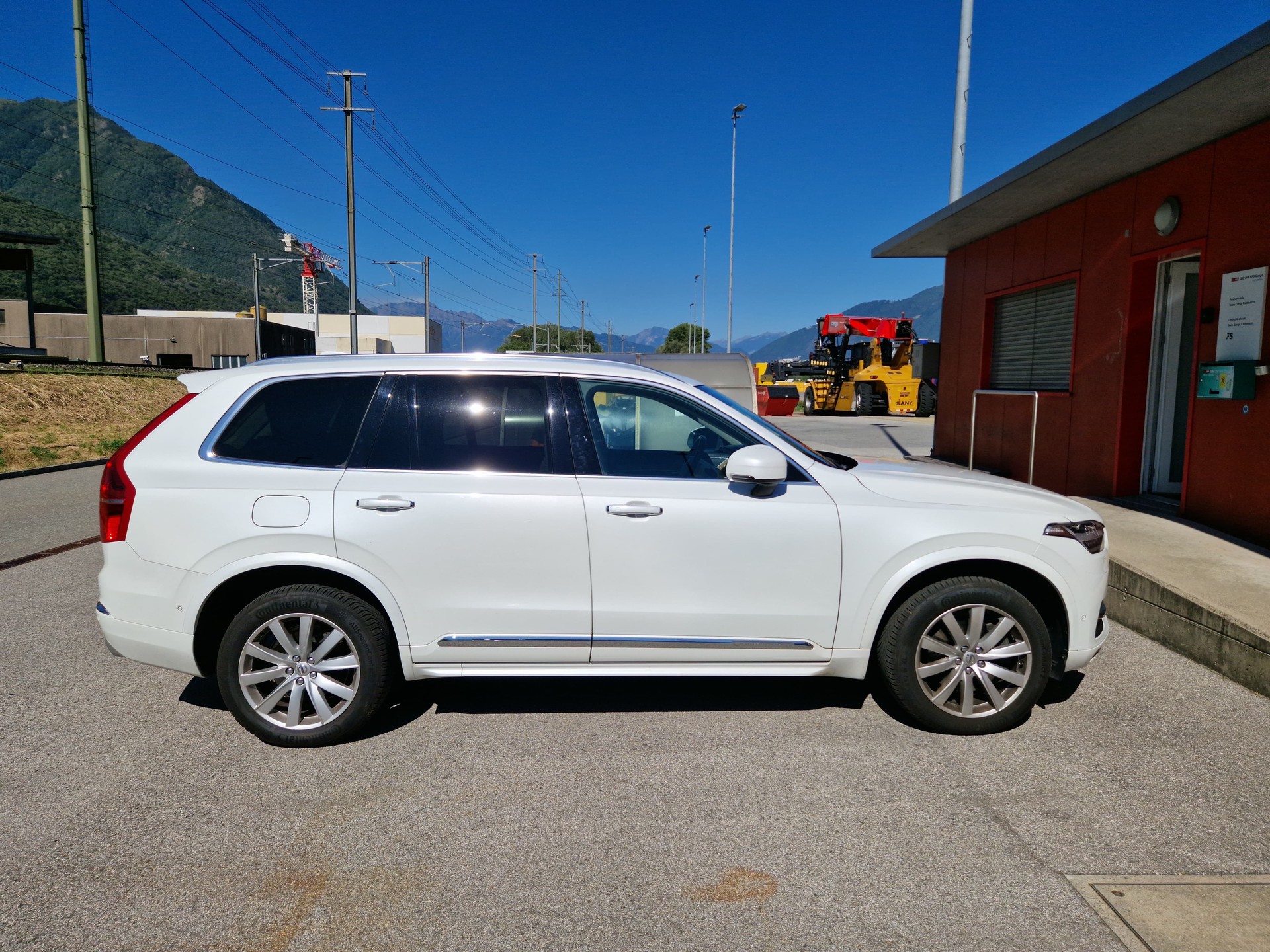 VOLVO 2.0 D5 Inscription 7P. AWD-image-1