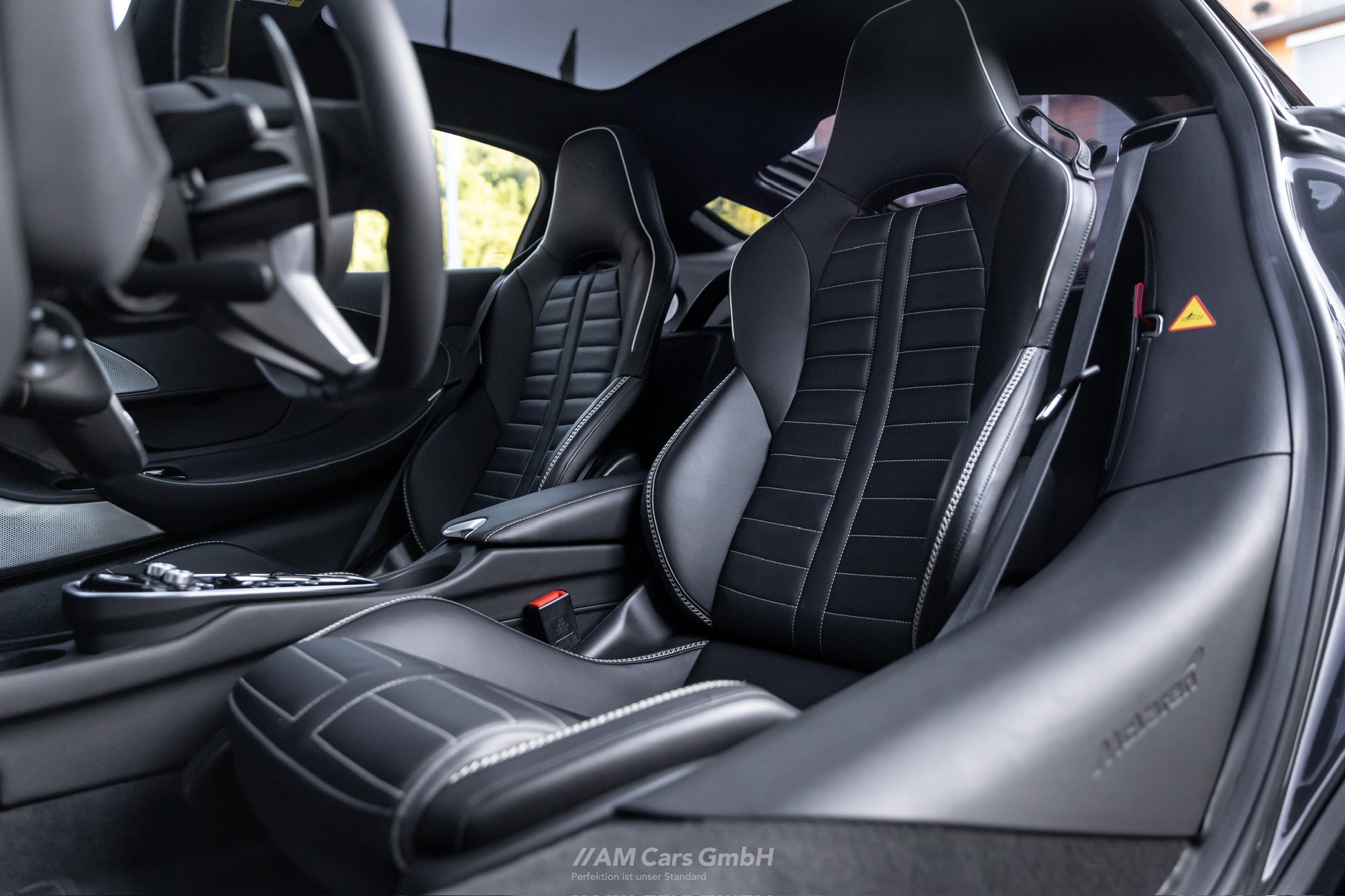 McLAREN GTS-image-13