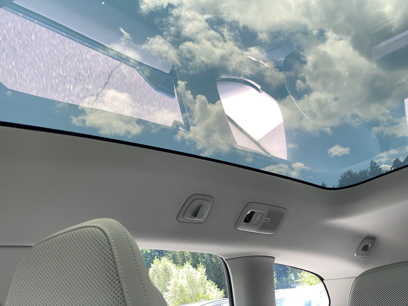 VOLVO EX60 Twin Ultra AWD-image-15