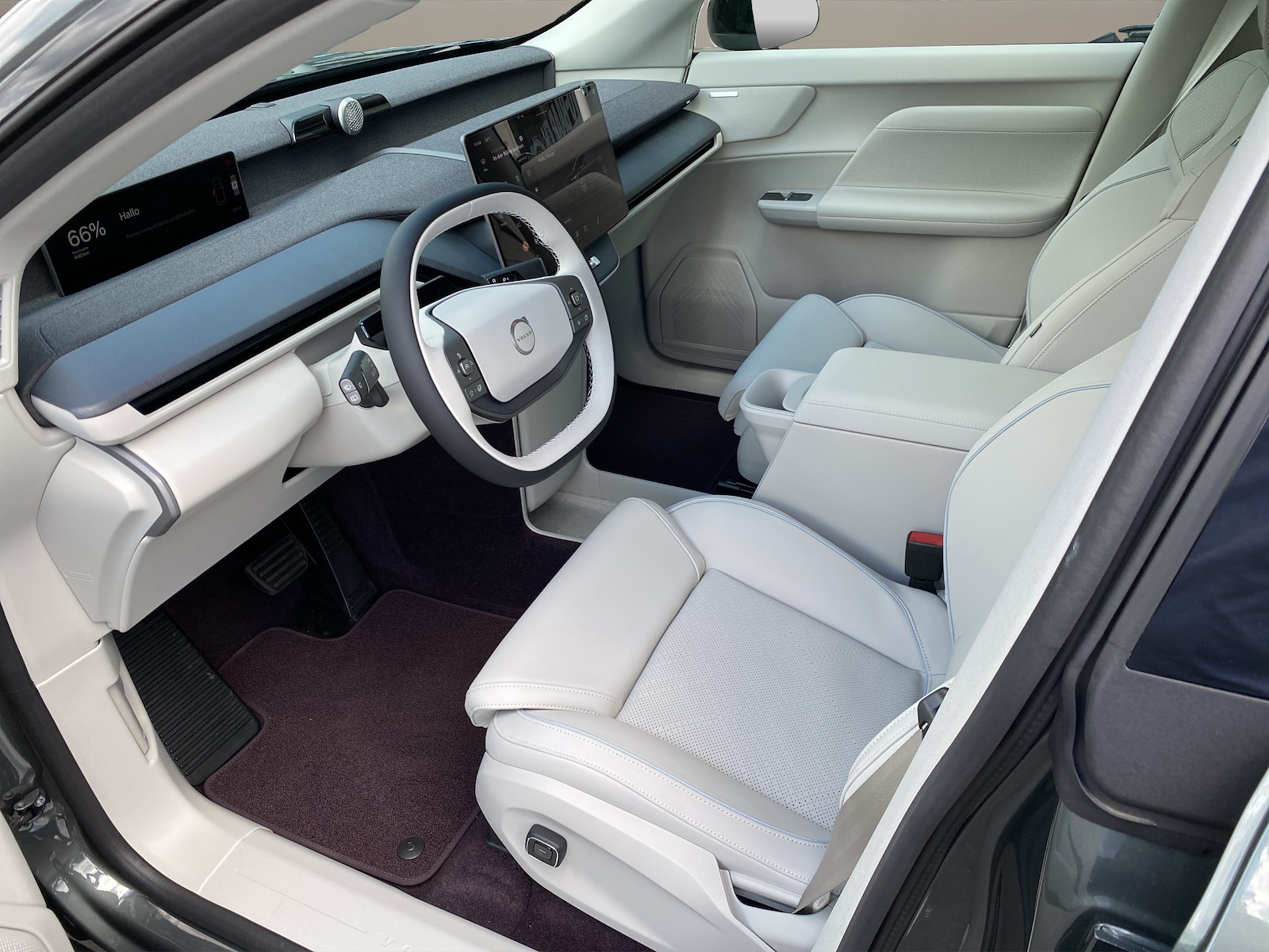 VOLVO EX60 Twin Ultra AWD-image-8