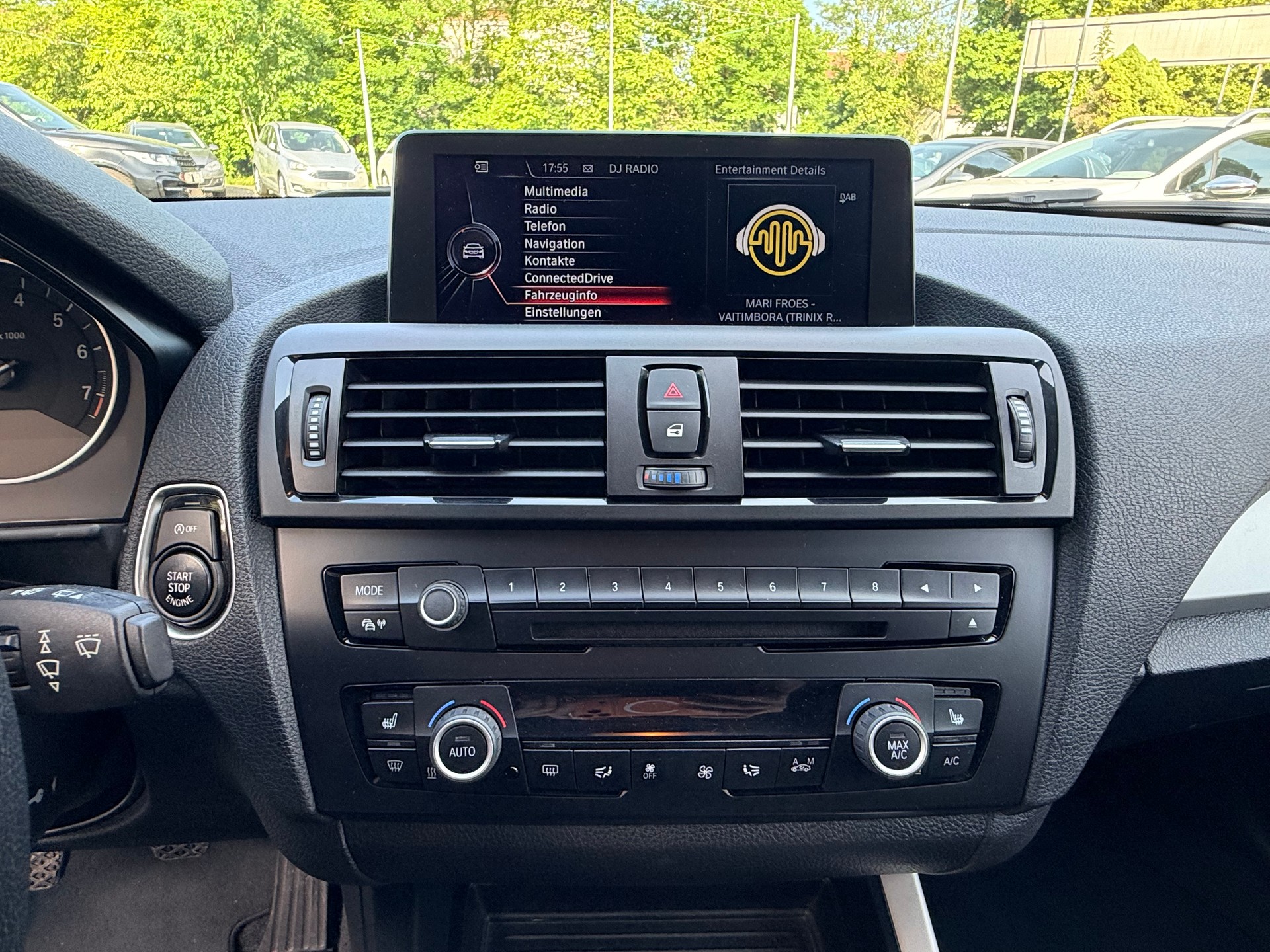 BMW 116i Urban Line-image-12