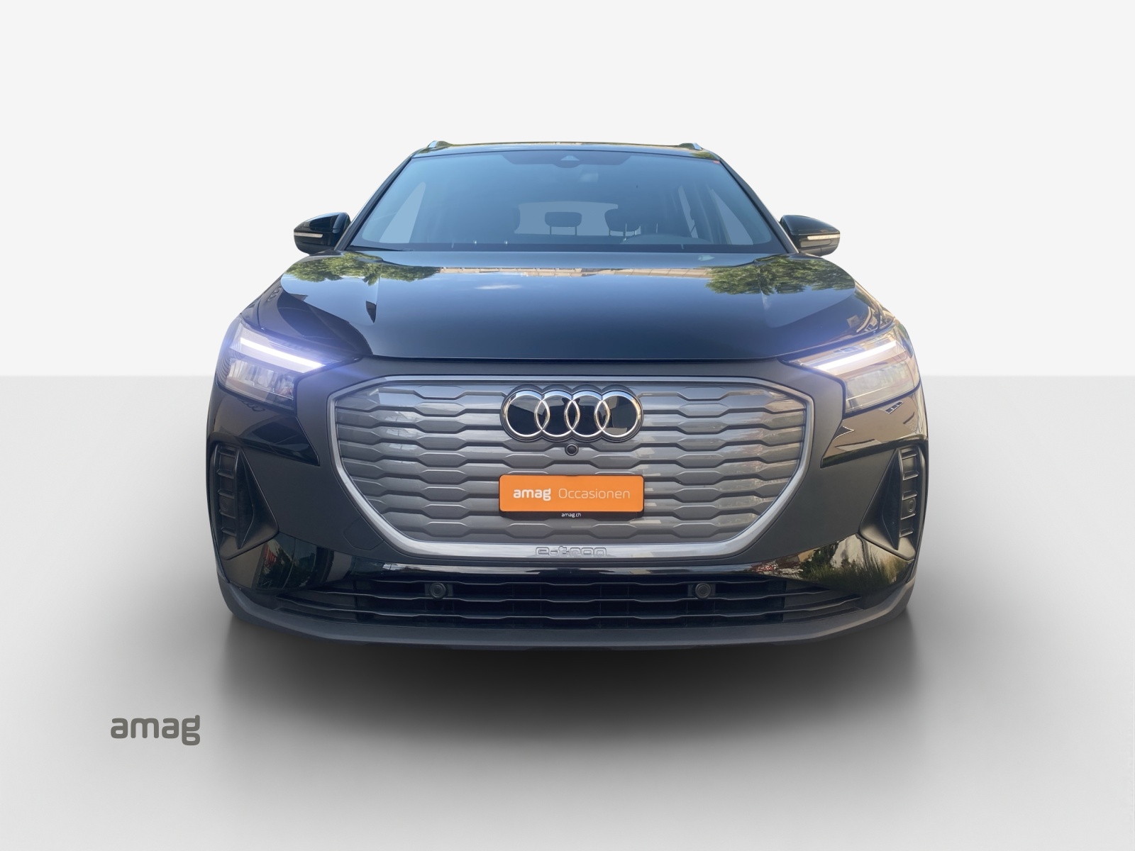 AUDI Q4 e-tron 45 quattro-image-6