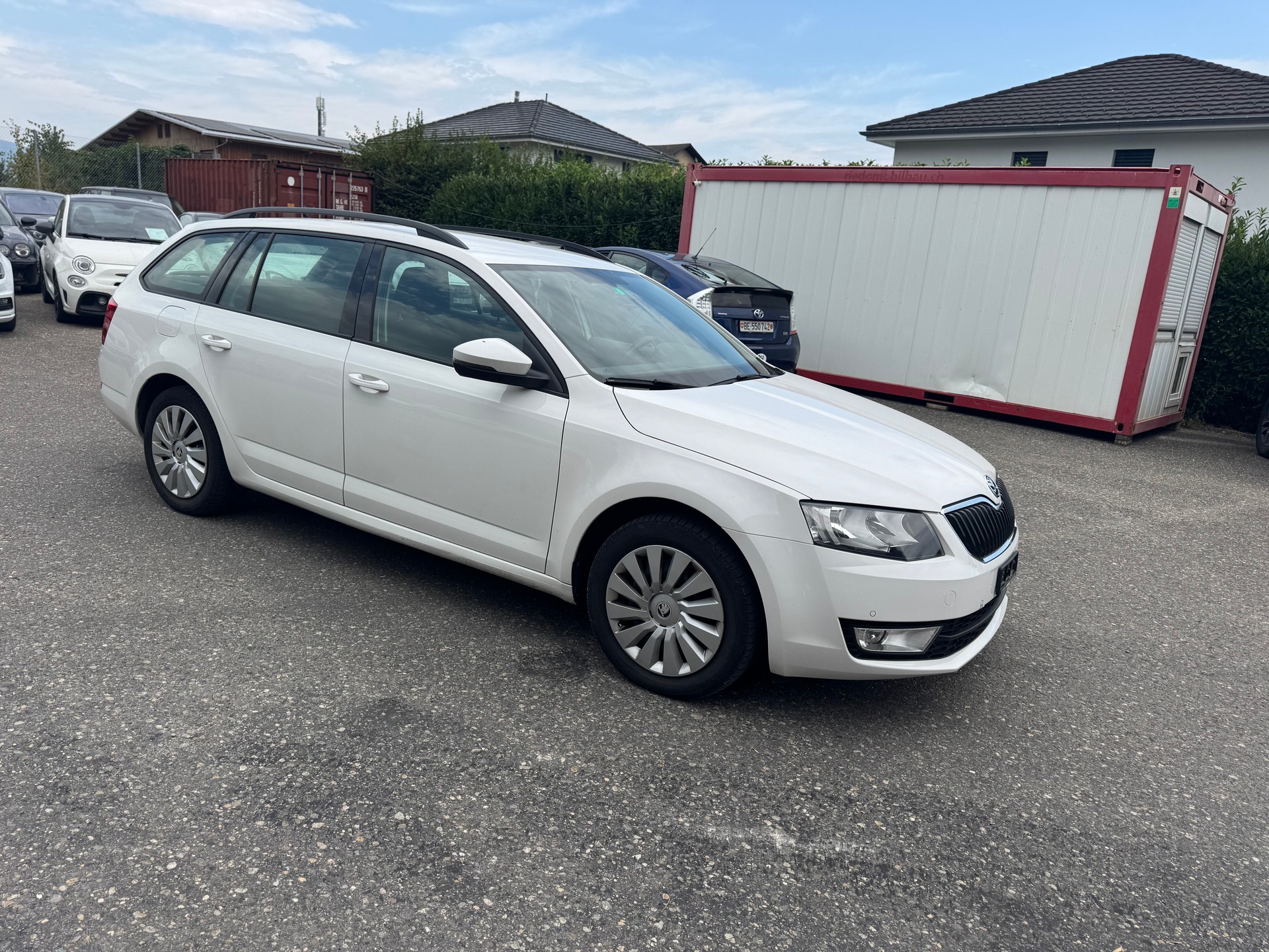 SKODA Octavia Combi 2.0 TDI Swiss Edition 4x4 DSG-image-4