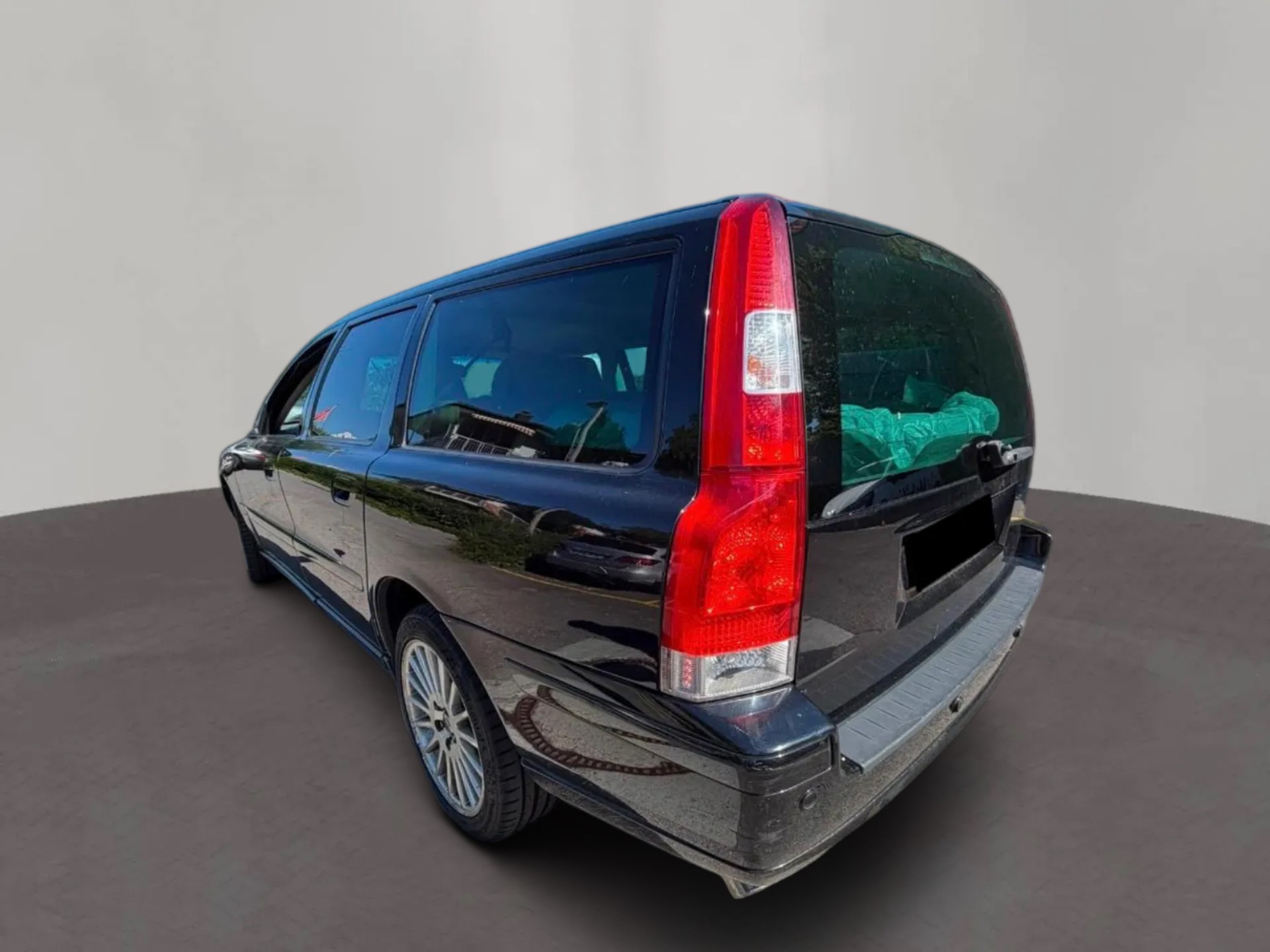 VOLVO VOLVO V70 D5 AWD AUTOMAT-image-4
