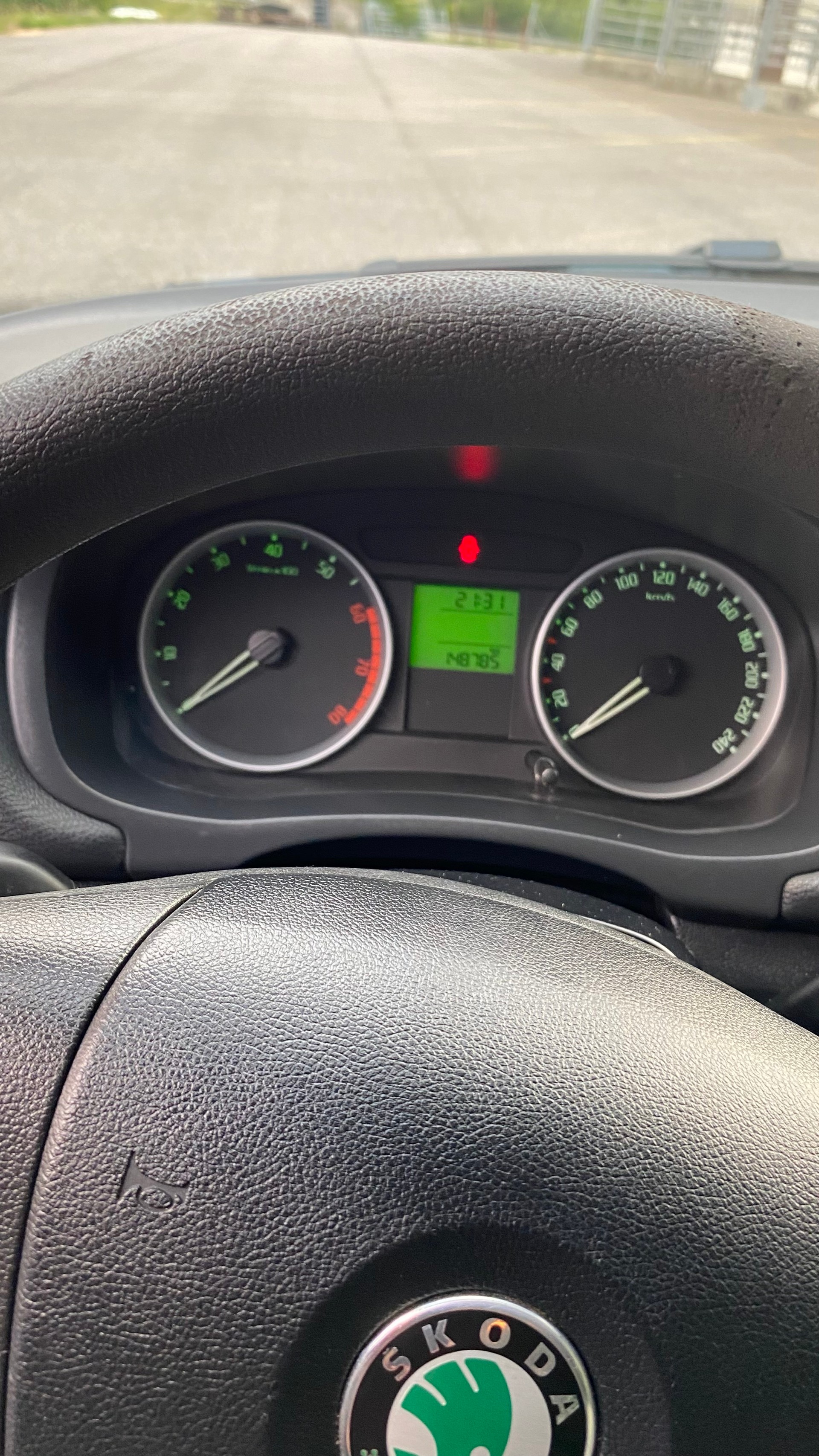 SKODA Fabia 1.2 Entry-image-8