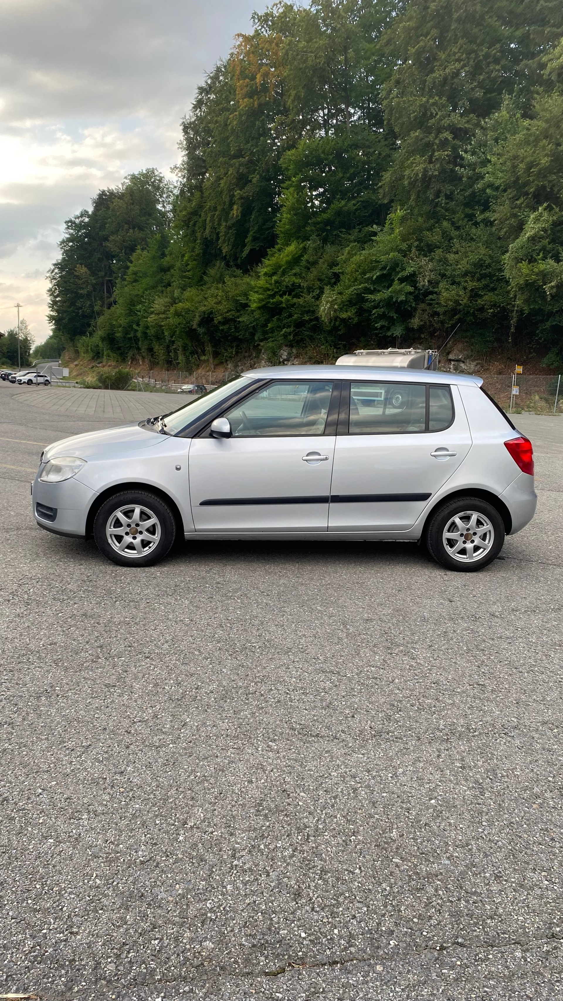 SKODA Fabia 1.2 Entry-image-2