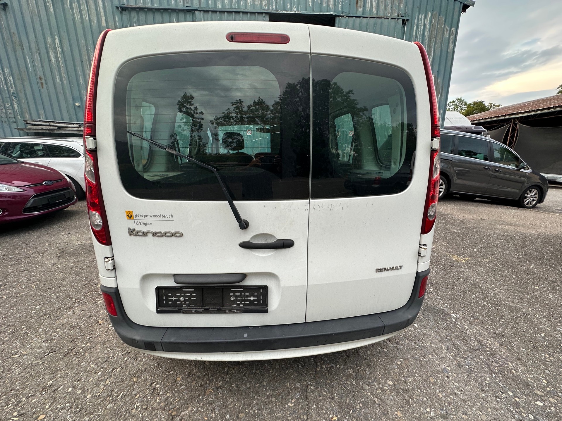 RENAULT Kangoo 1.6 16V Dynamique-image-4