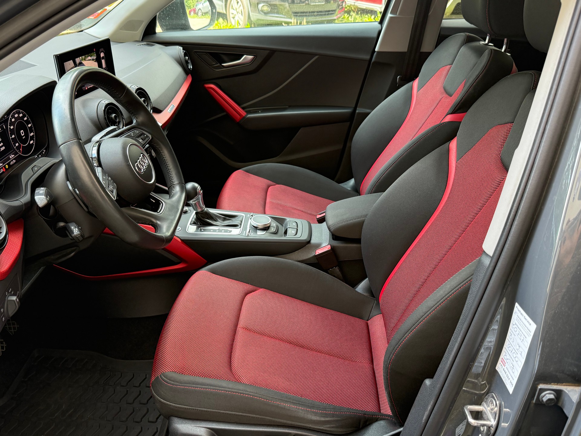 AUDI Q2 2.0 TDI quattro S-tronic-image-8