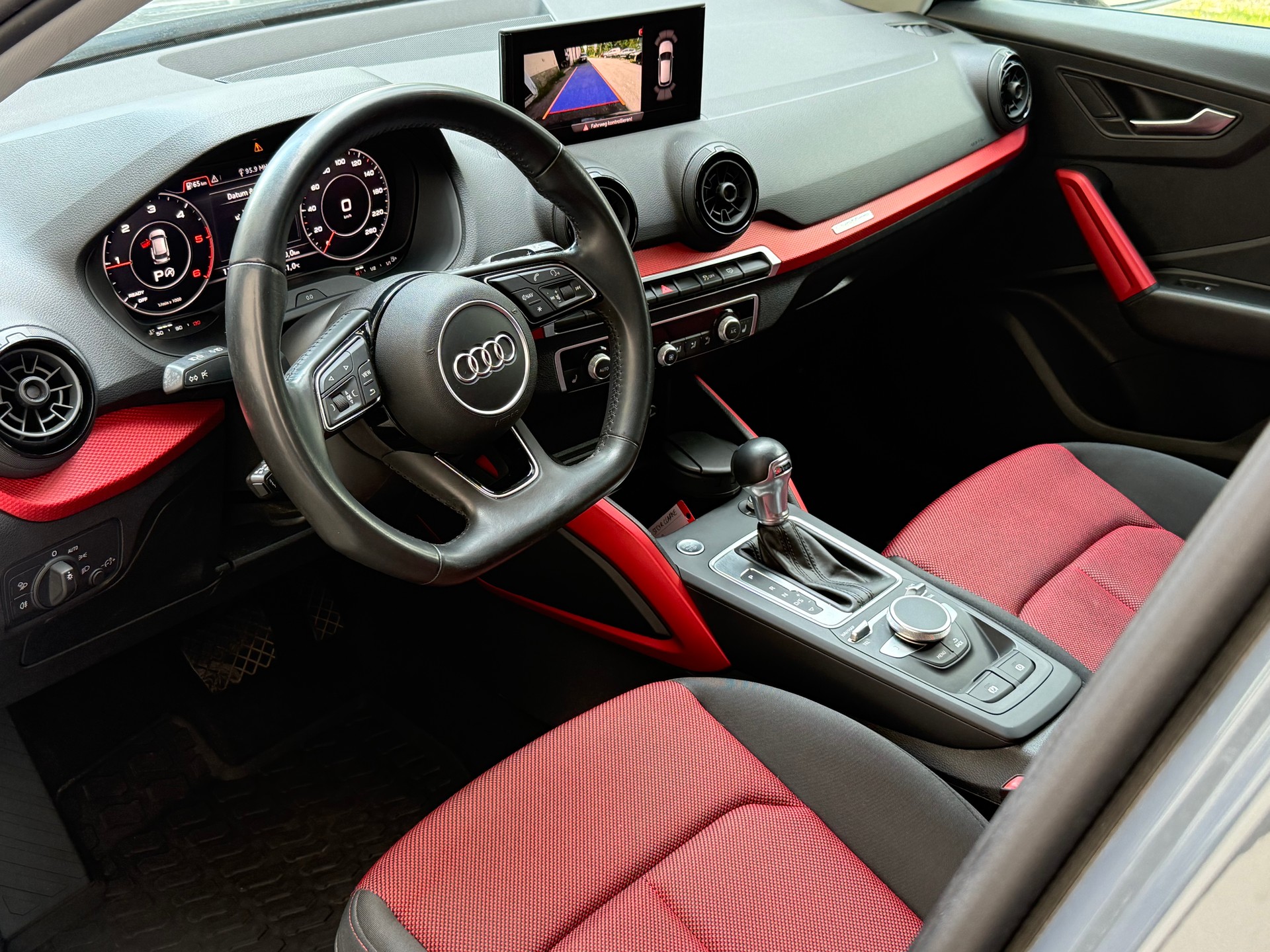 AUDI Q2 2.0 TDI quattro S-tronic-image-7