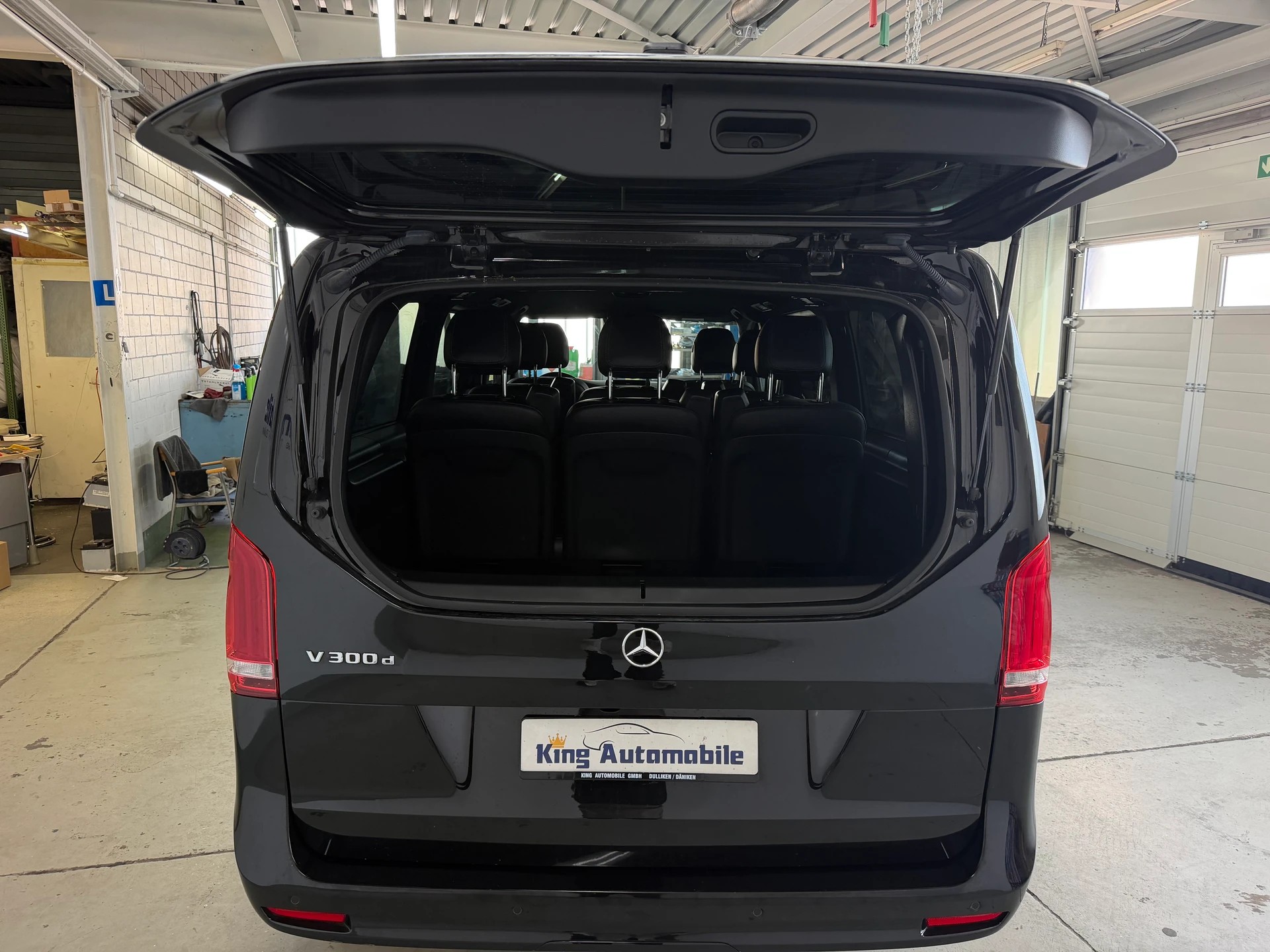 MERCEDES-BENZ V 300 d extralang Avantgarde 9G-Tronic | Ab MFK 01.2026 | Mercedes Garantie | Elektrische Türen L+R | 8-Plätzer-image-6