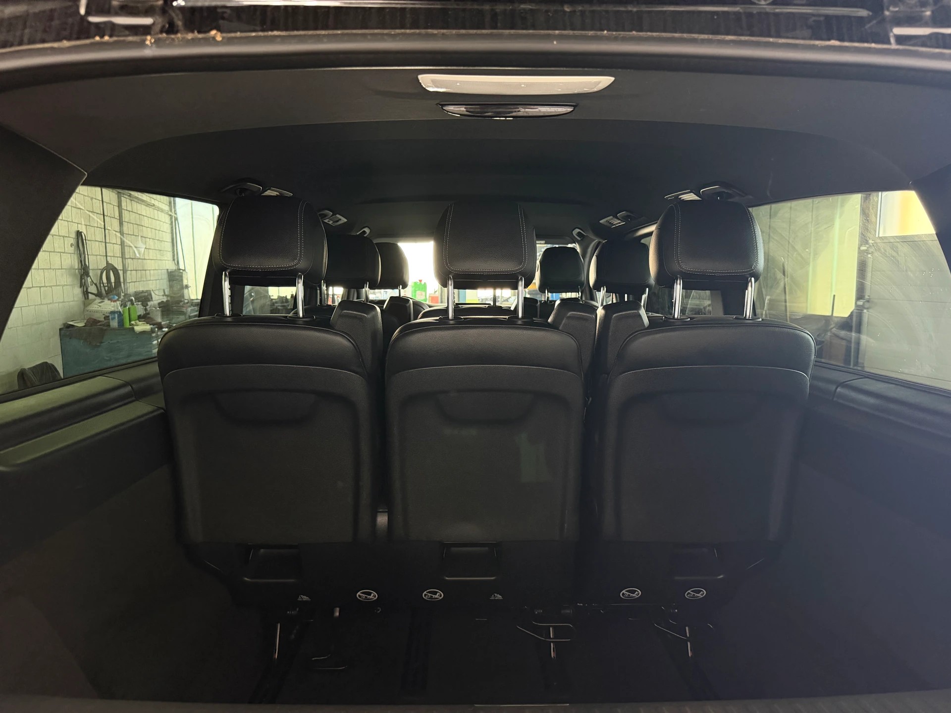 MERCEDES-BENZ V 300 d extralang Avantgarde 9G-Tronic | Ab MFK 01.2026 | Mercedes Garantie | Elektrische Türen L+R | 8-Plätzer-image-15