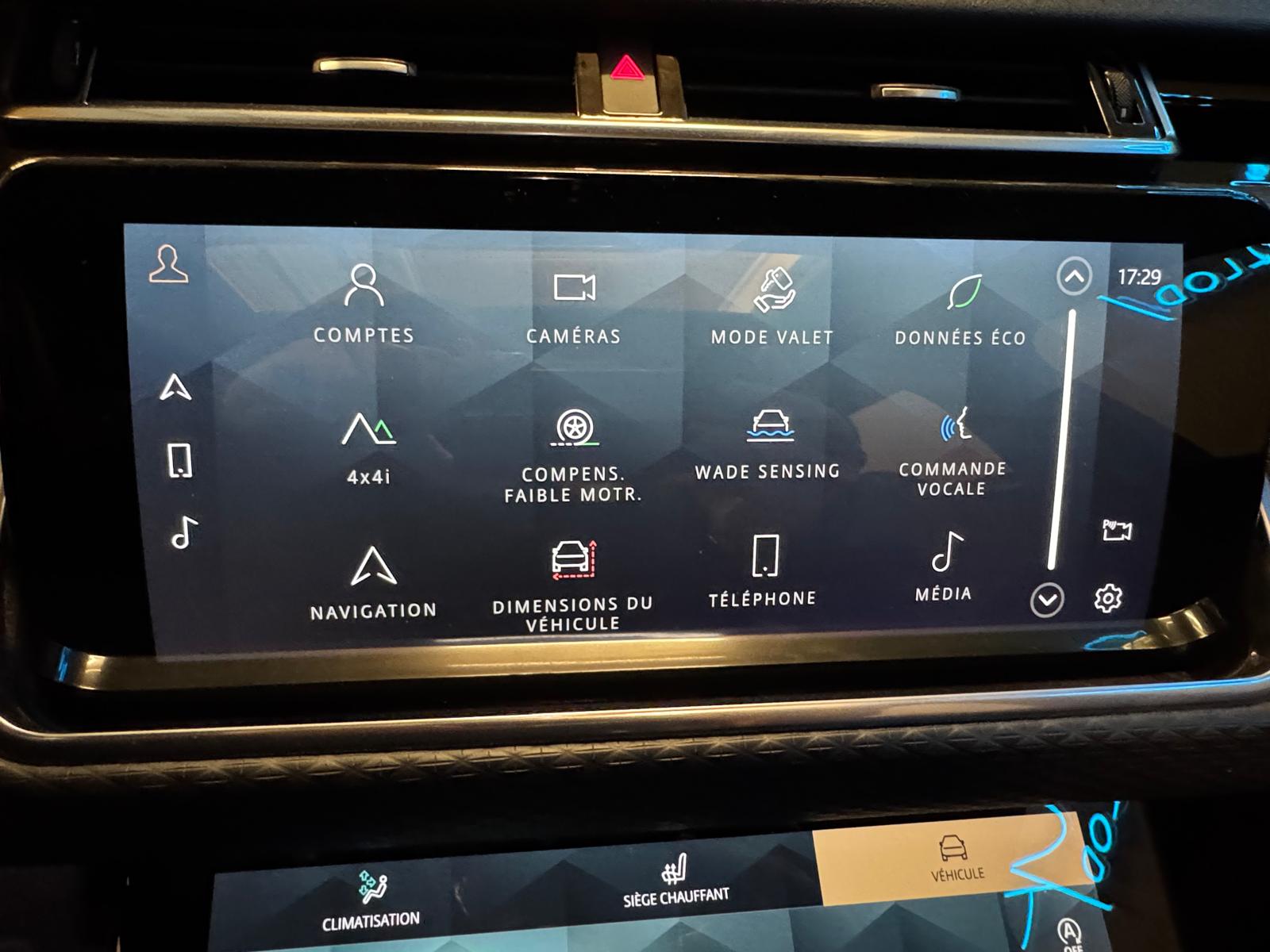 LAND ROVER Range Rover Velar R-Dynamic P 250 SE Automatic-image-19