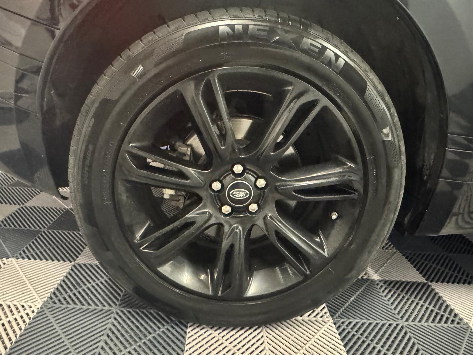 LAND ROVER Range Rover Velar R-Dynamic P 250 SE Automatic-image-27